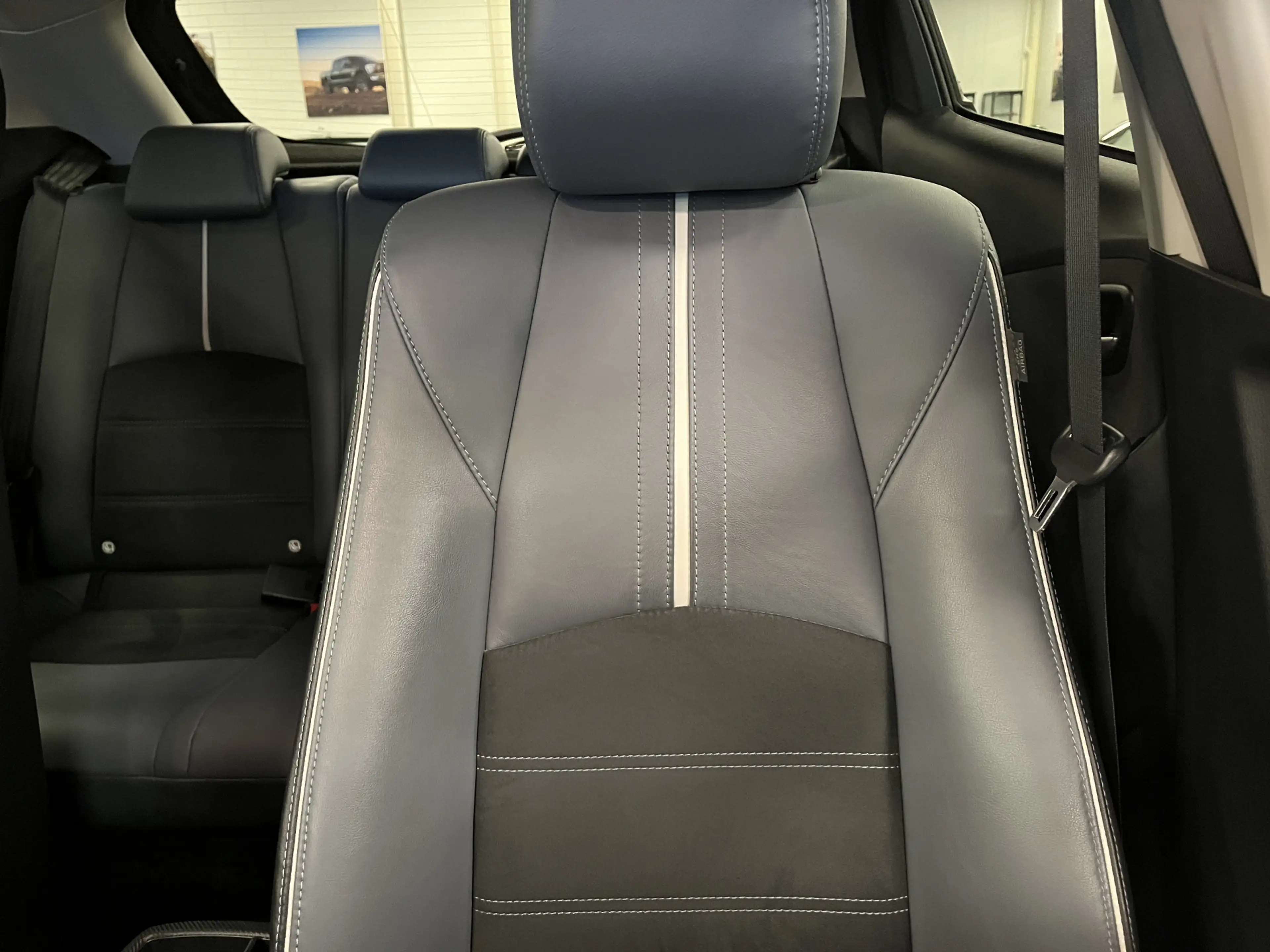 Mazda 2 1.5i SkyActiv-G Signature 90PK Leder Navi DAB+ App — photo 19