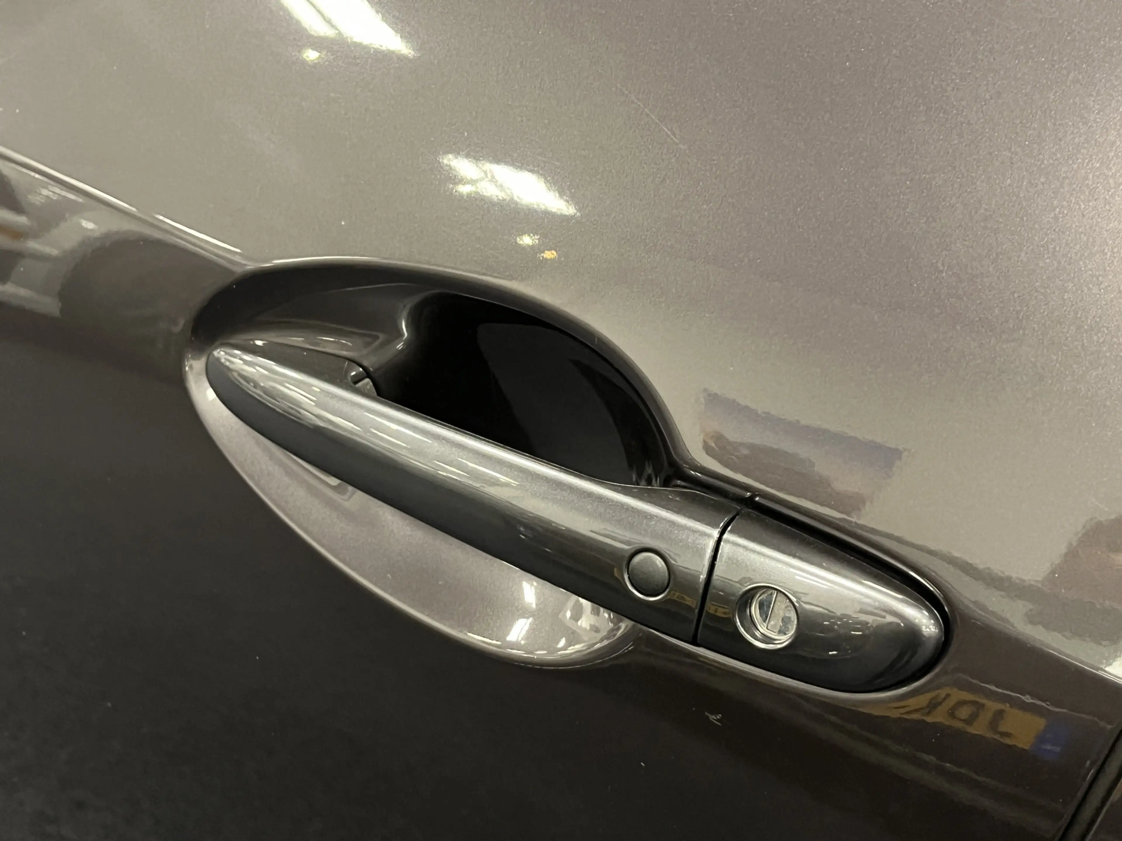 Mazda 2 1.5i SkyActiv-G Signature 90PK Leder Navi DAB+ App — photo 31