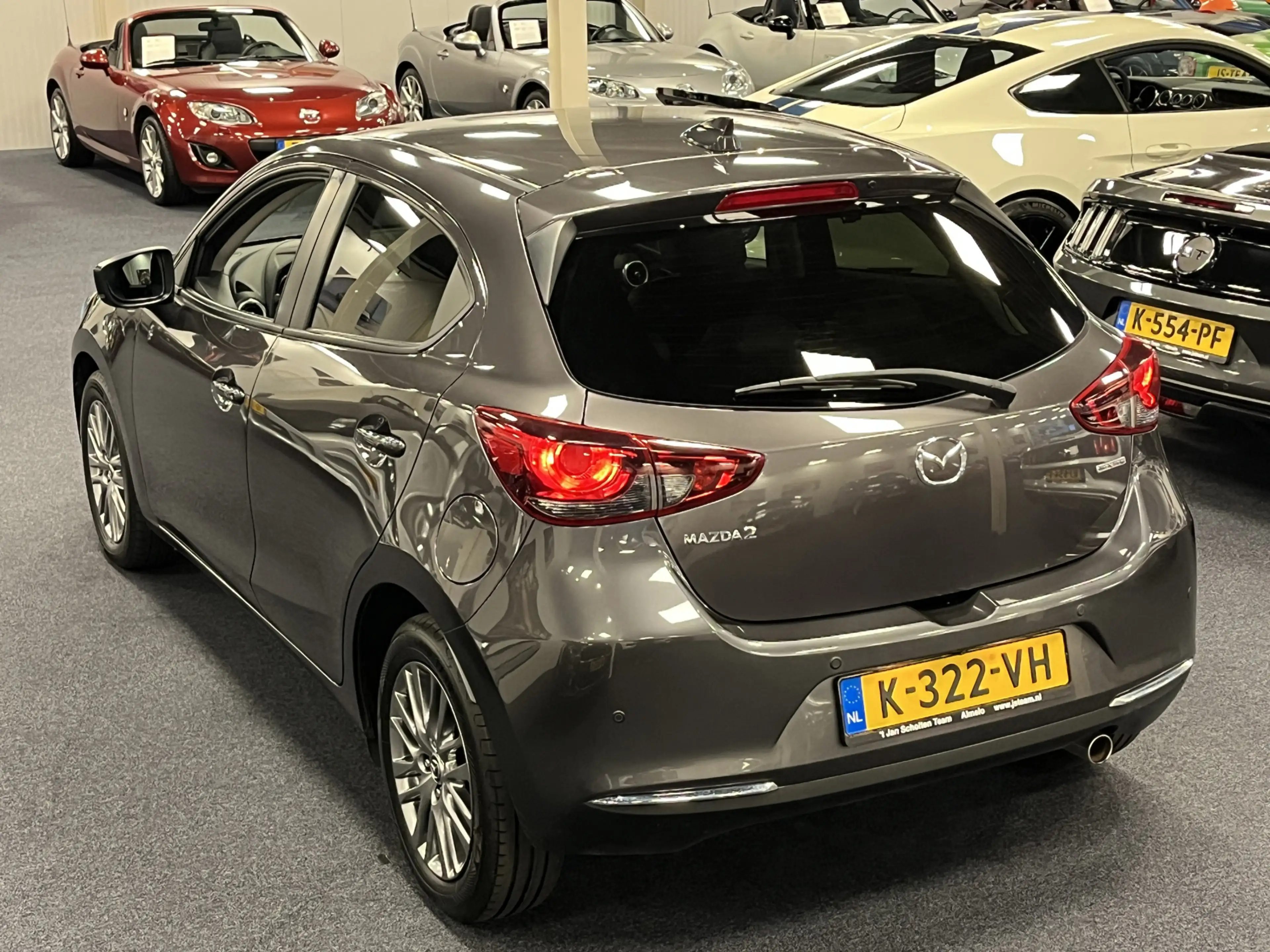 Mazda 2 1.5i SkyActiv-G Signature 90PK Leder Navi DAB+ App — photo 37