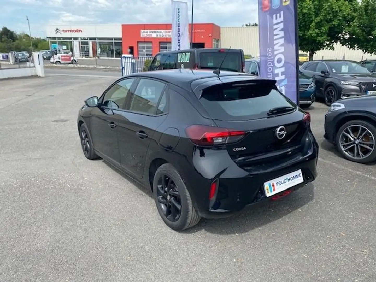 Opel Corsa GS LINE 1.2 100CH BVM6 Schwarz - 2