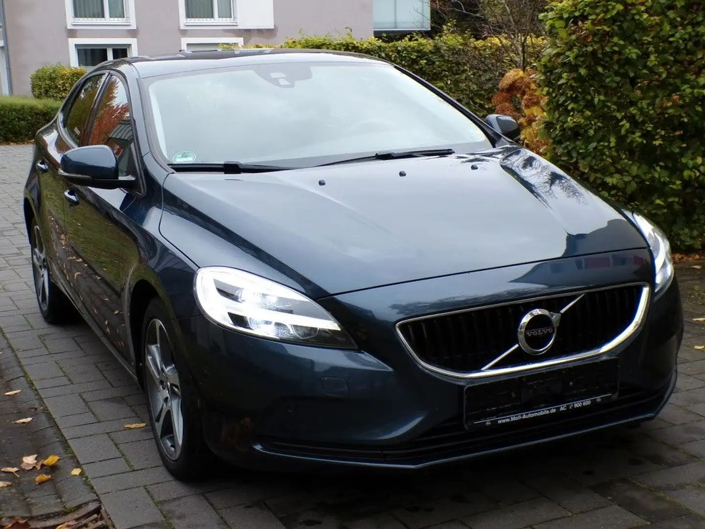 Volvo V40 T2/Navi/Kamera/Teilleder/Multi./LED/PDC/SHZ Blau - 2
