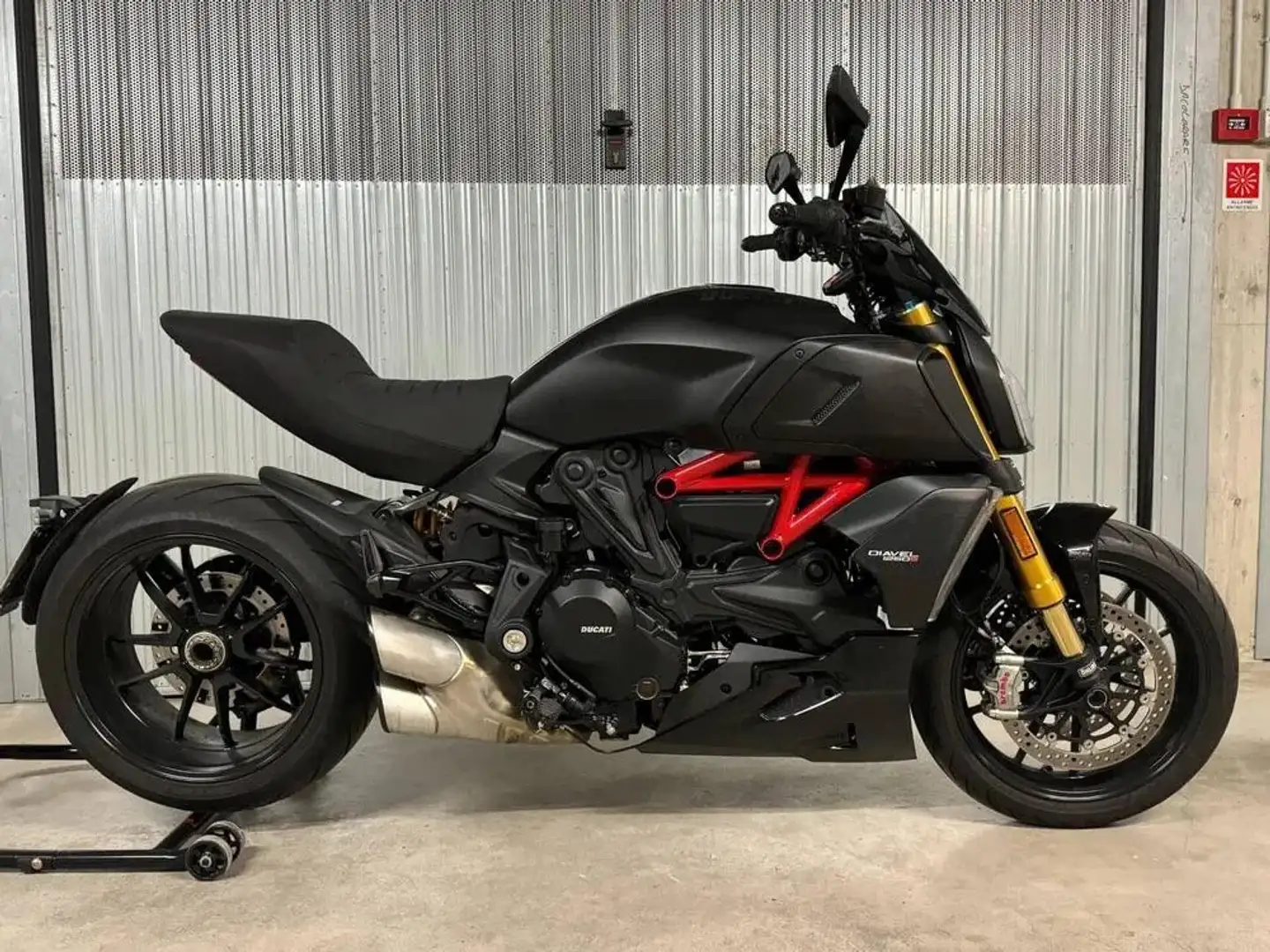 Ducati Diavel 1260 S Nero - 1