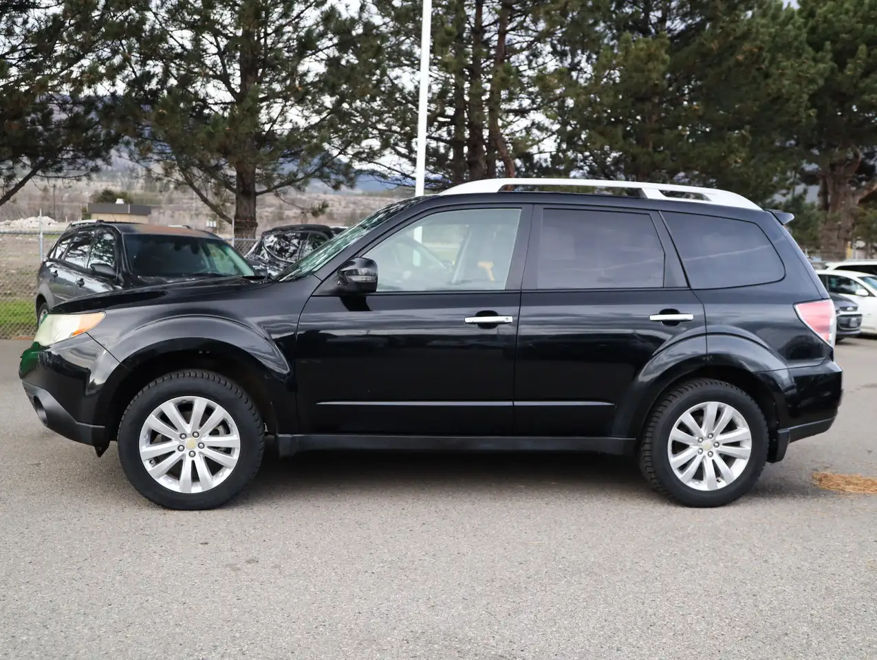 Subaru Forester снимка Subaru Forester