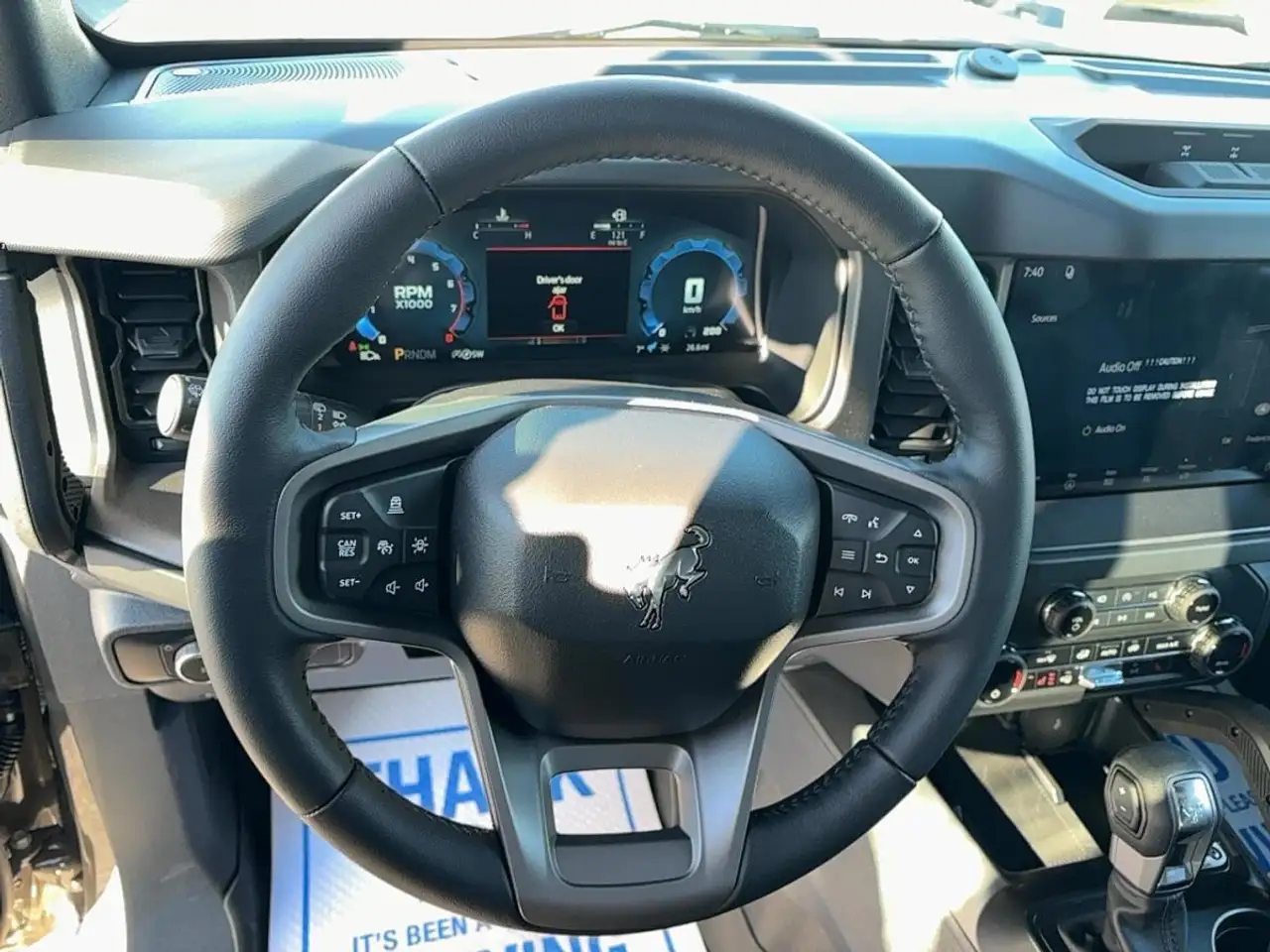 Ford Bronco снимка Ford Bronco