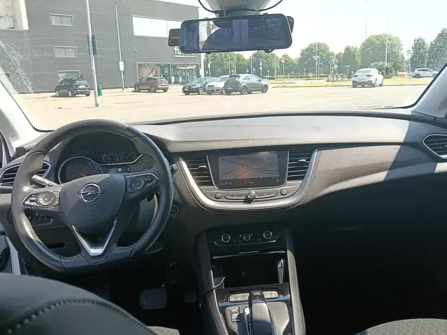 Opel Grandland view 13