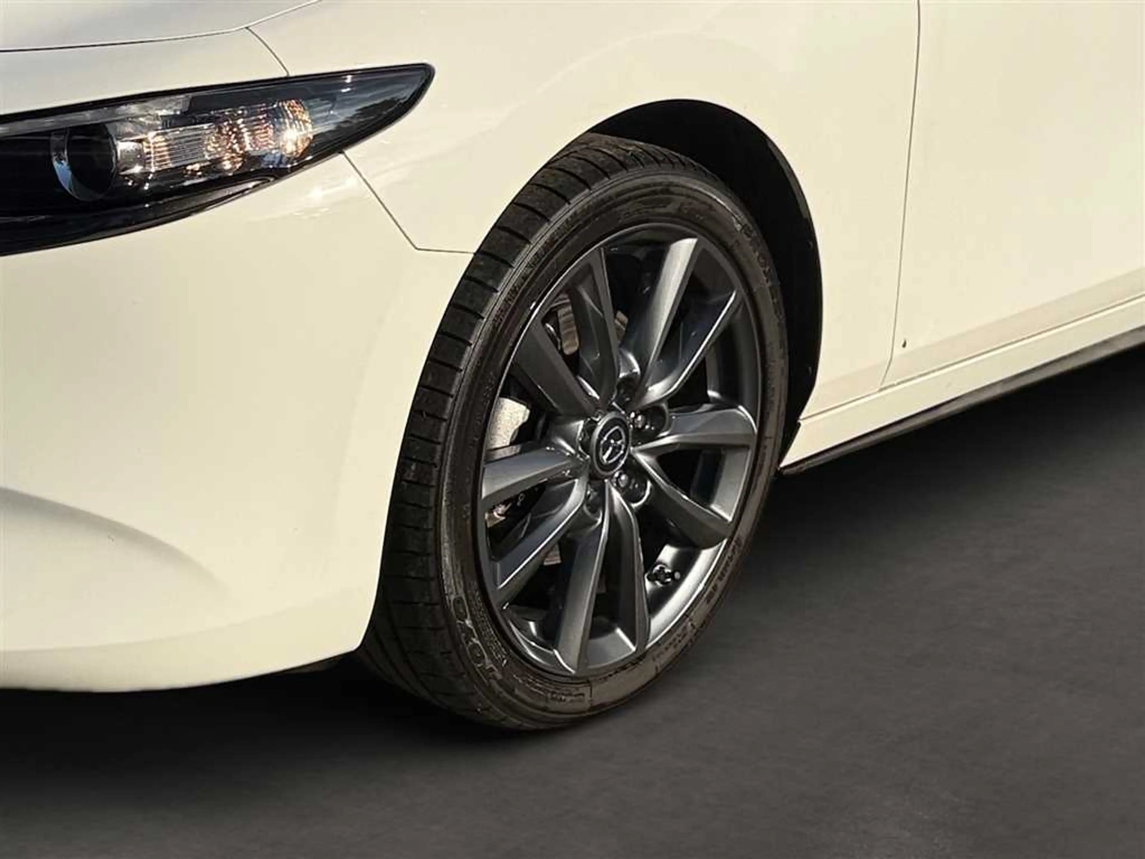 Mazda 3 2.0 SKYACTIV M-Hybrid *Rückfahrkamera* Head-up-Dis — photo 8