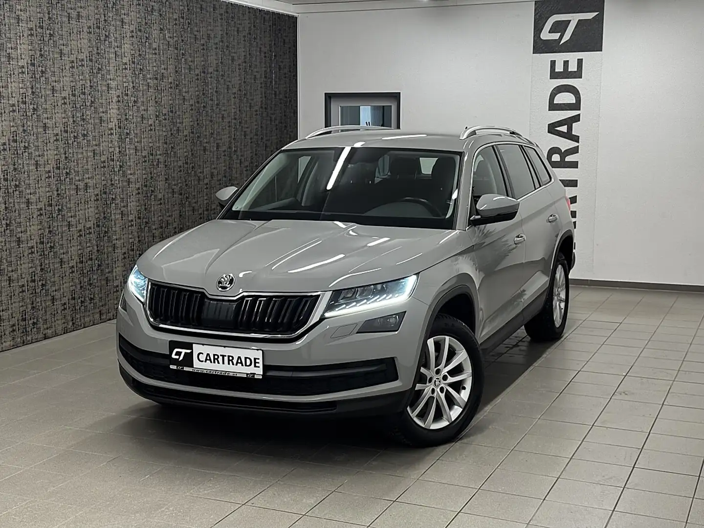 Skoda Kodiaq 2,0 TDI Style SC DSG / LED/ NAVI/ APP CONNECT/ ... Grau - 2