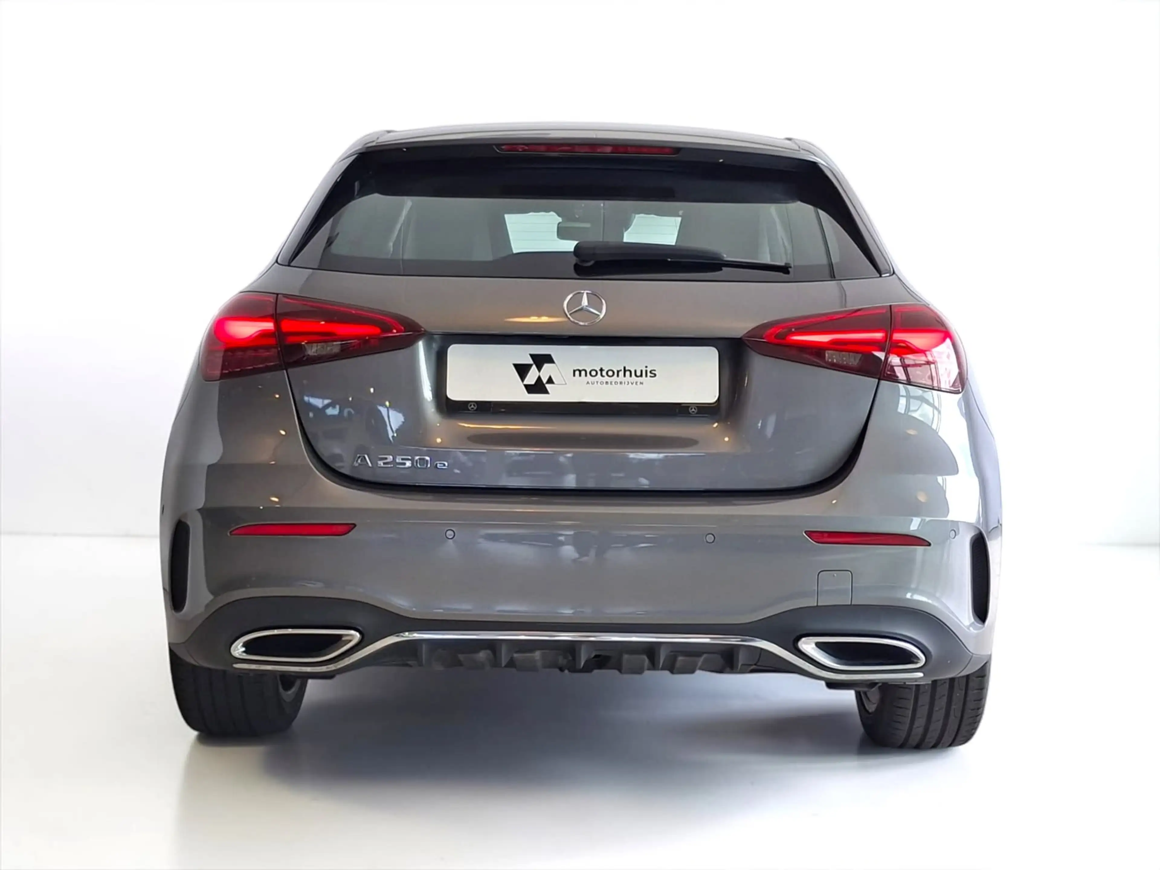 Mercedes-Benz A 250 e AMG Line 18'' AMG LMV SFEERVERLICHTING CAMERA ST — photo 12