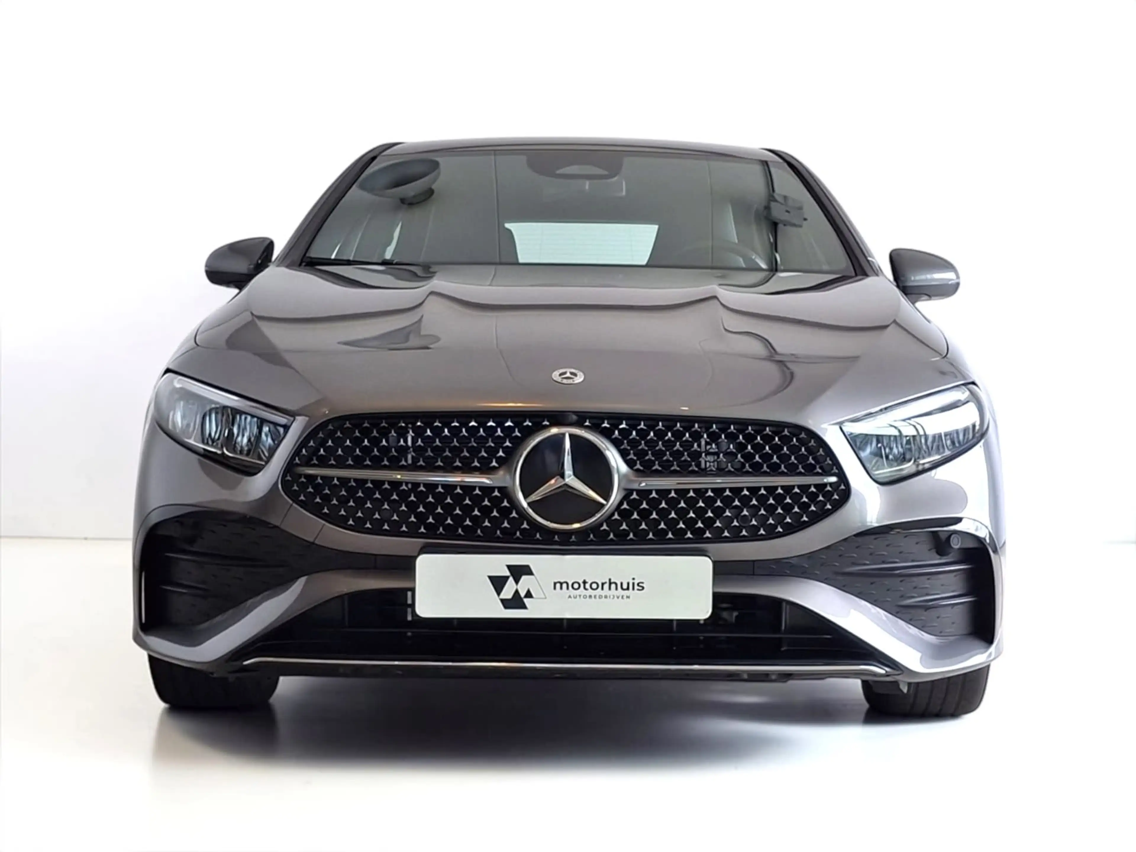 Mercedes-Benz A 250 e AMG Line 18'' AMG LMV SFEERVERLICHTING CAMERA ST — photo 11