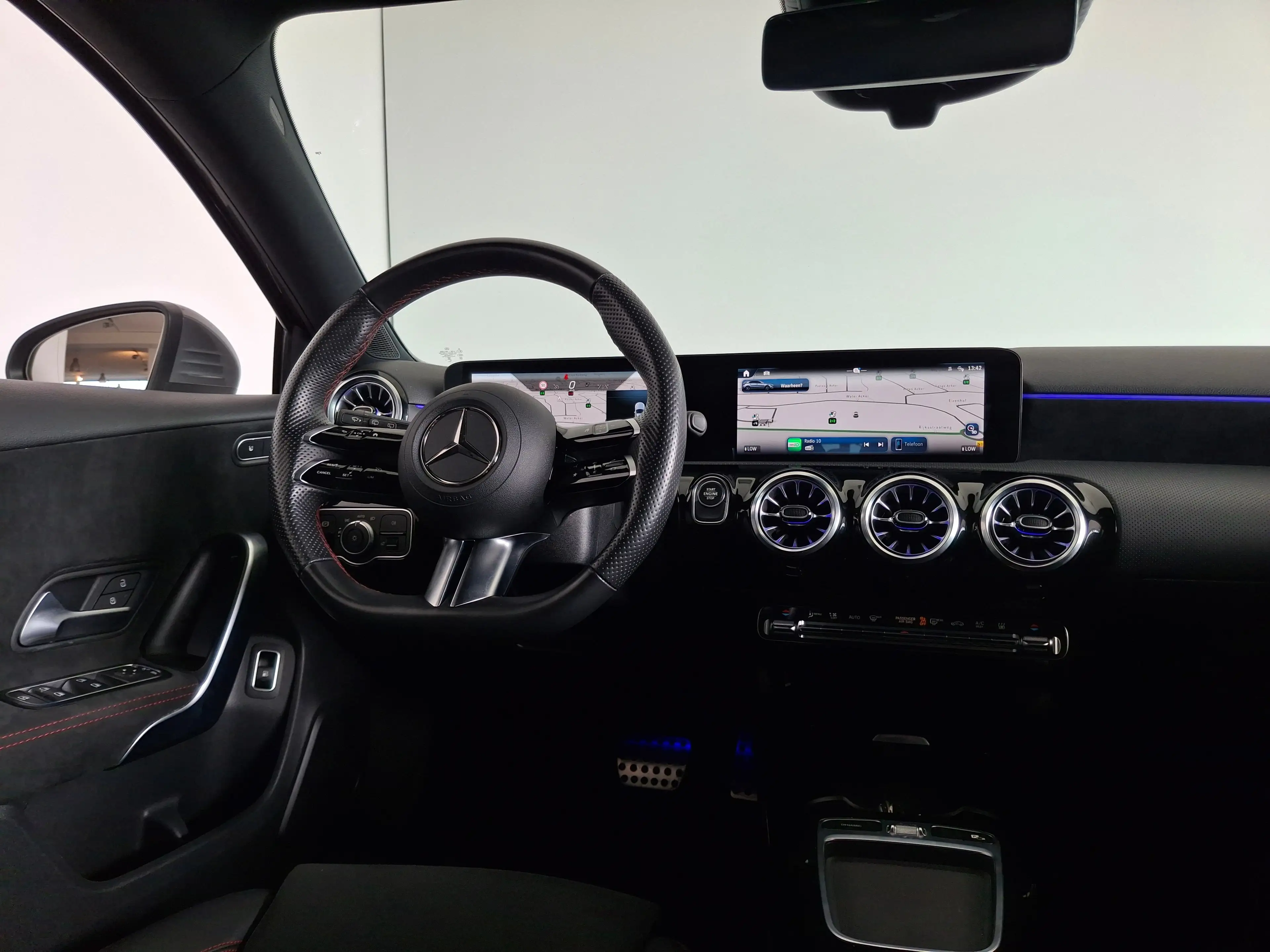 Mercedes-Benz A 250 e AMG Line 18'' AMG LMV SFEERVERLICHTING CAMERA ST — photo 14