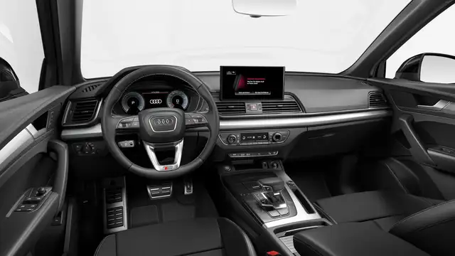 Audi Q5 view 8