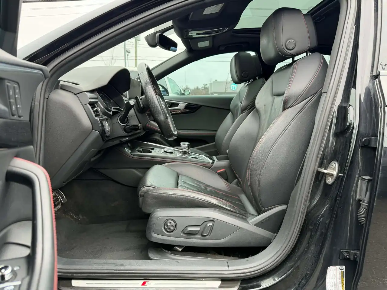 Audi A4 снимка Audi A4