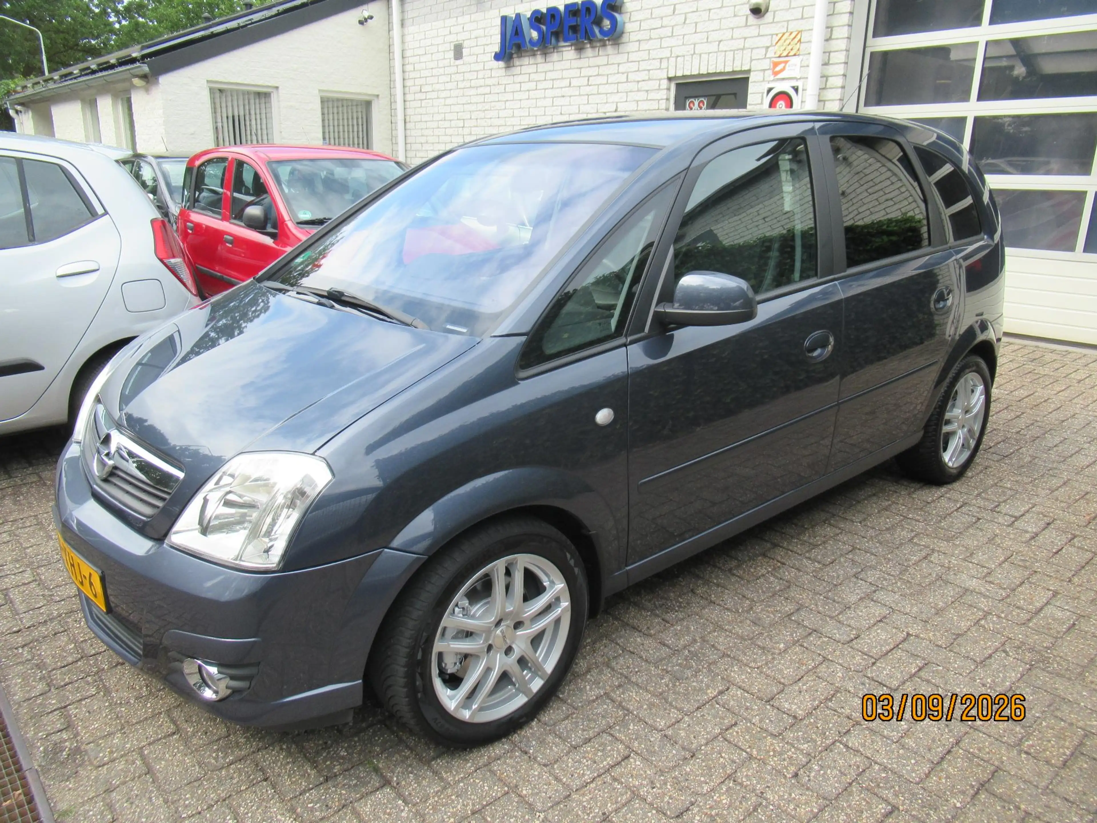 Opel Meriva 1.6-16V Cosmo automaat — photo 2