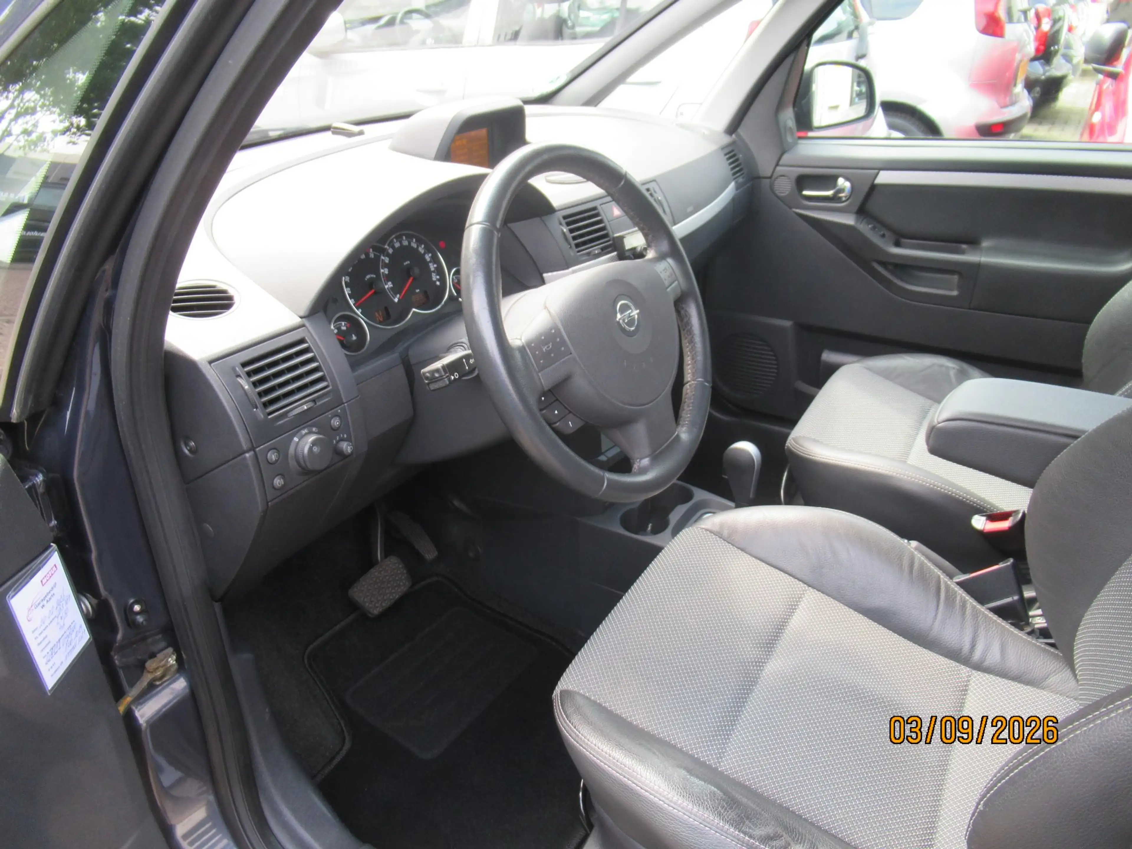Opel Meriva 1.6-16V Cosmo automaat — photo 12