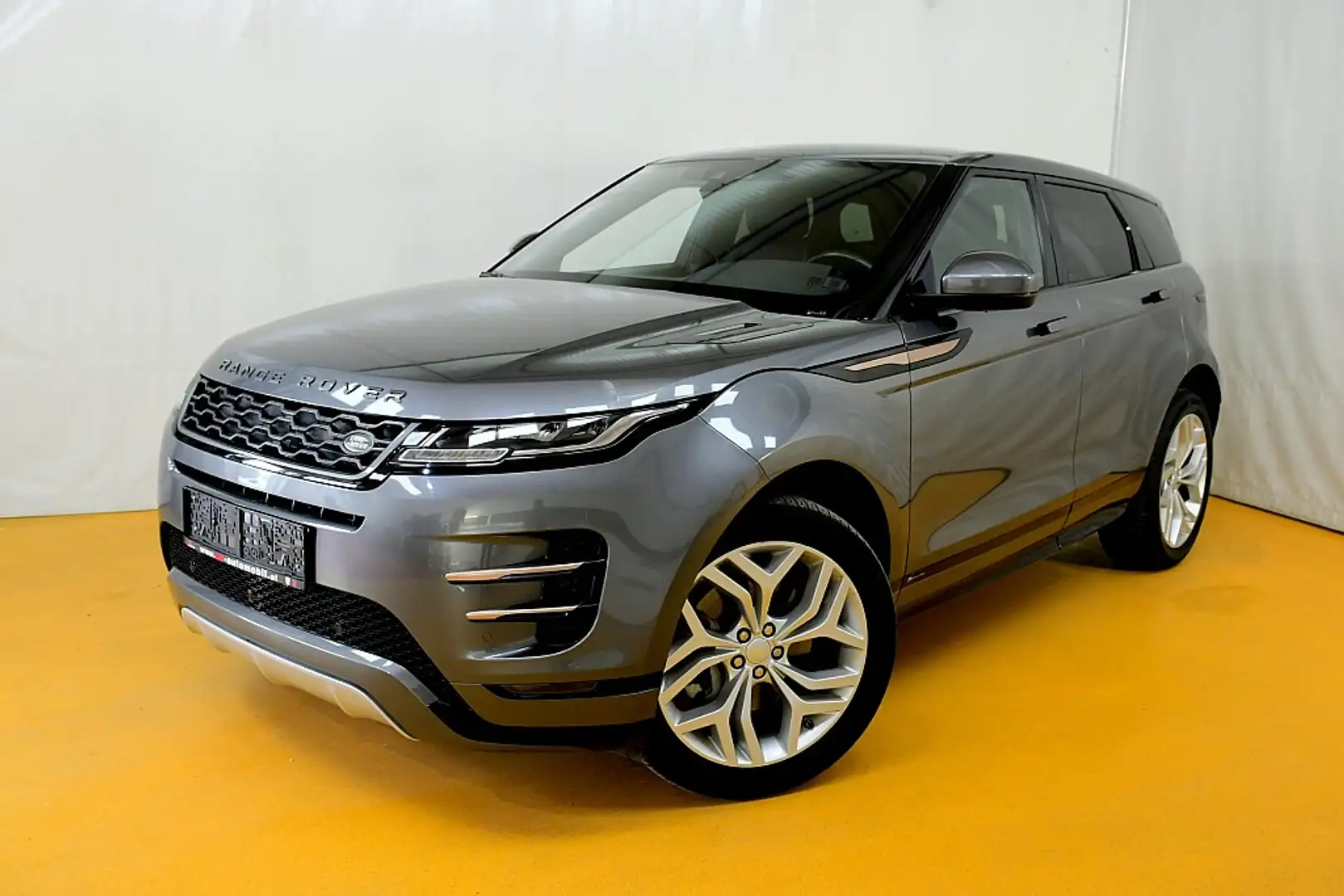 Land Rover Range Rover Evoque 2,0 D180 R-Dynamic S Aut. Schwarz - 1