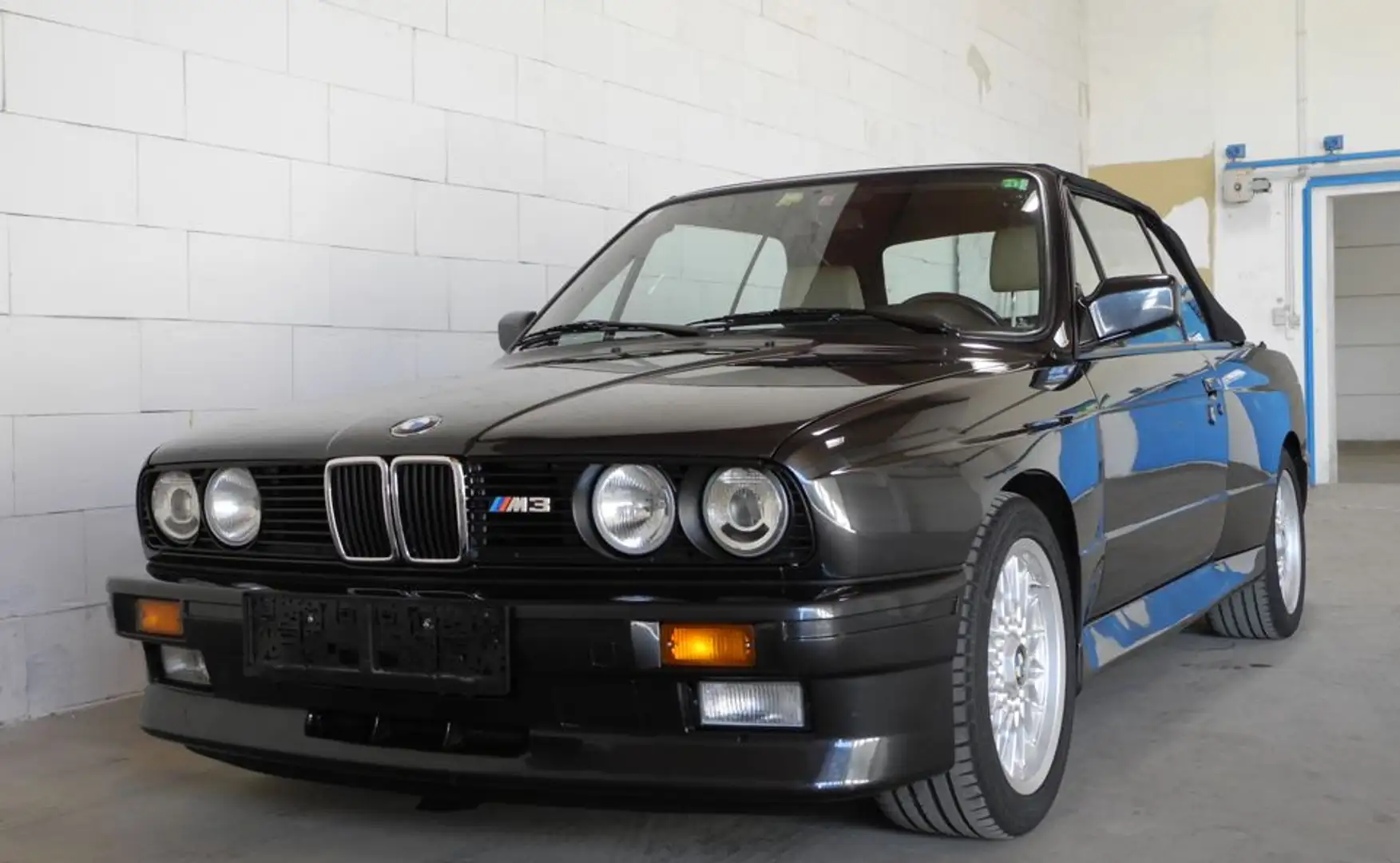 BMW M3 Cabrio E30 Schwarz - 1