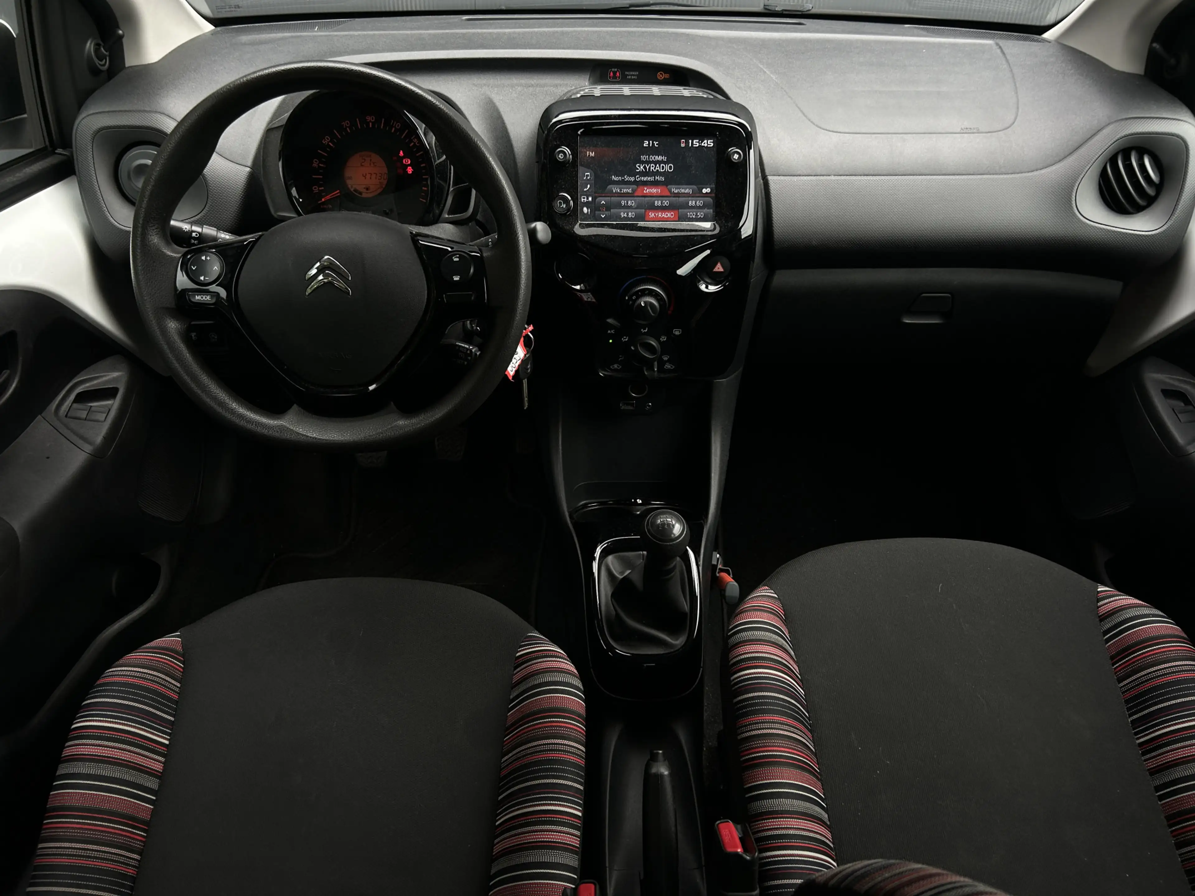 Citroen C1 1.0 VTi Feel 1e EIGENAAR CAMERA AIRCO APPLE CARPLA — photo 4