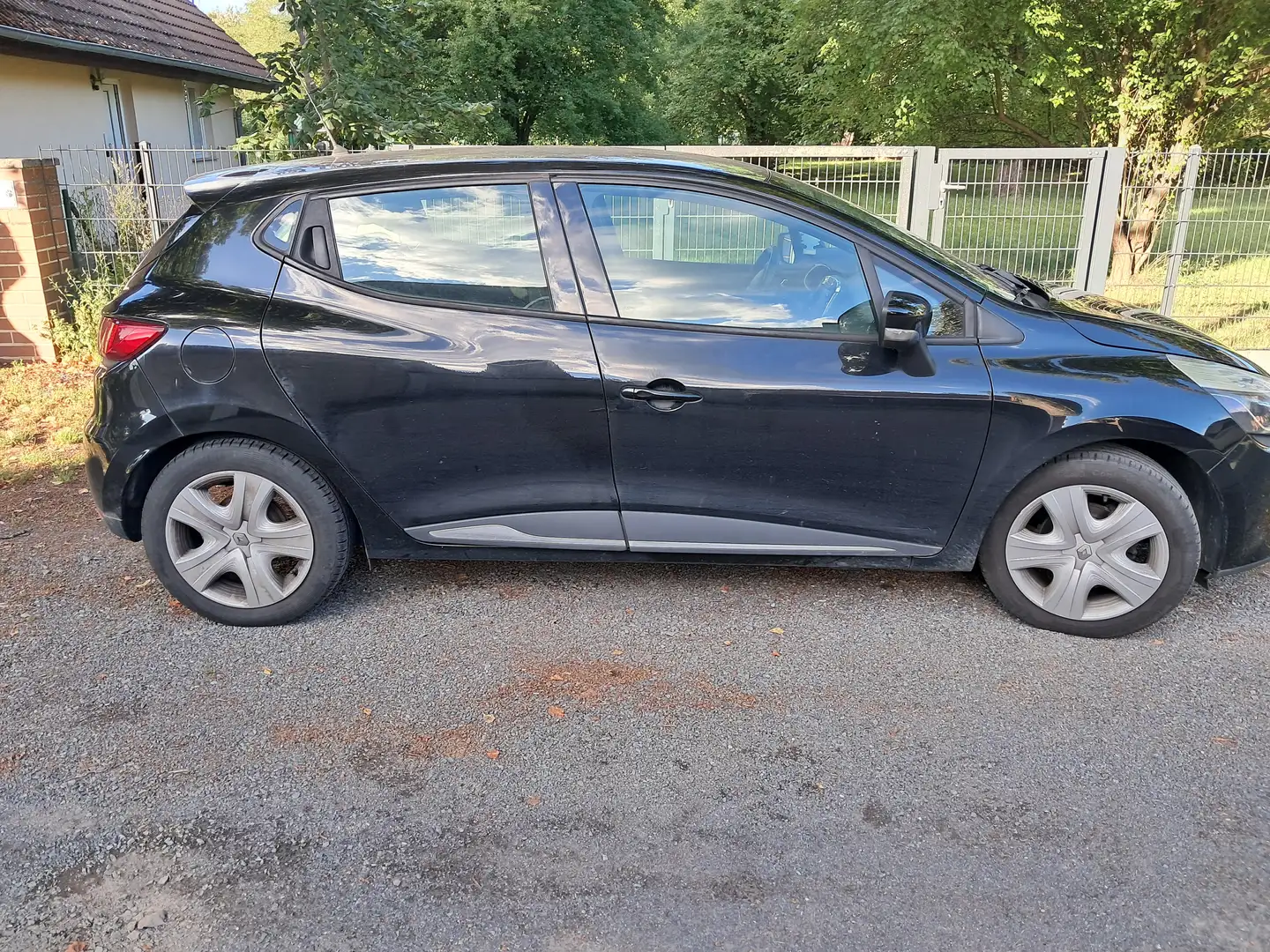 Renault Clio Clio 1.2 16V 65 Authentique Schwarz - 1
