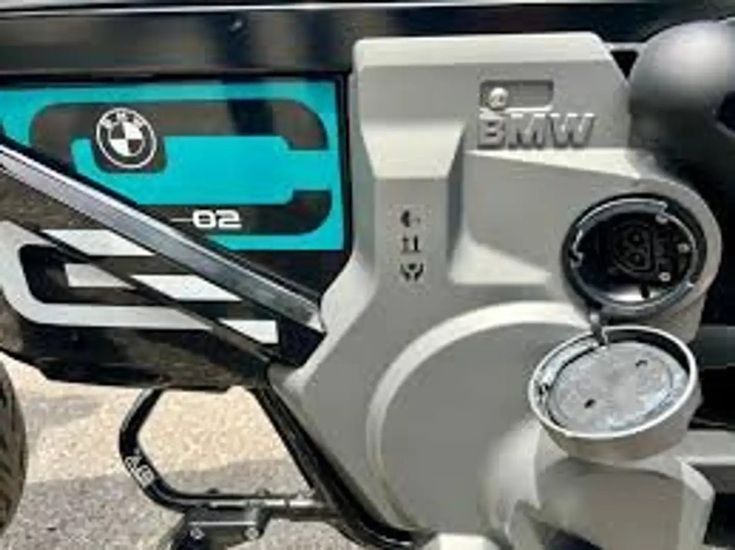 BMW CE 02 Fekete - 2