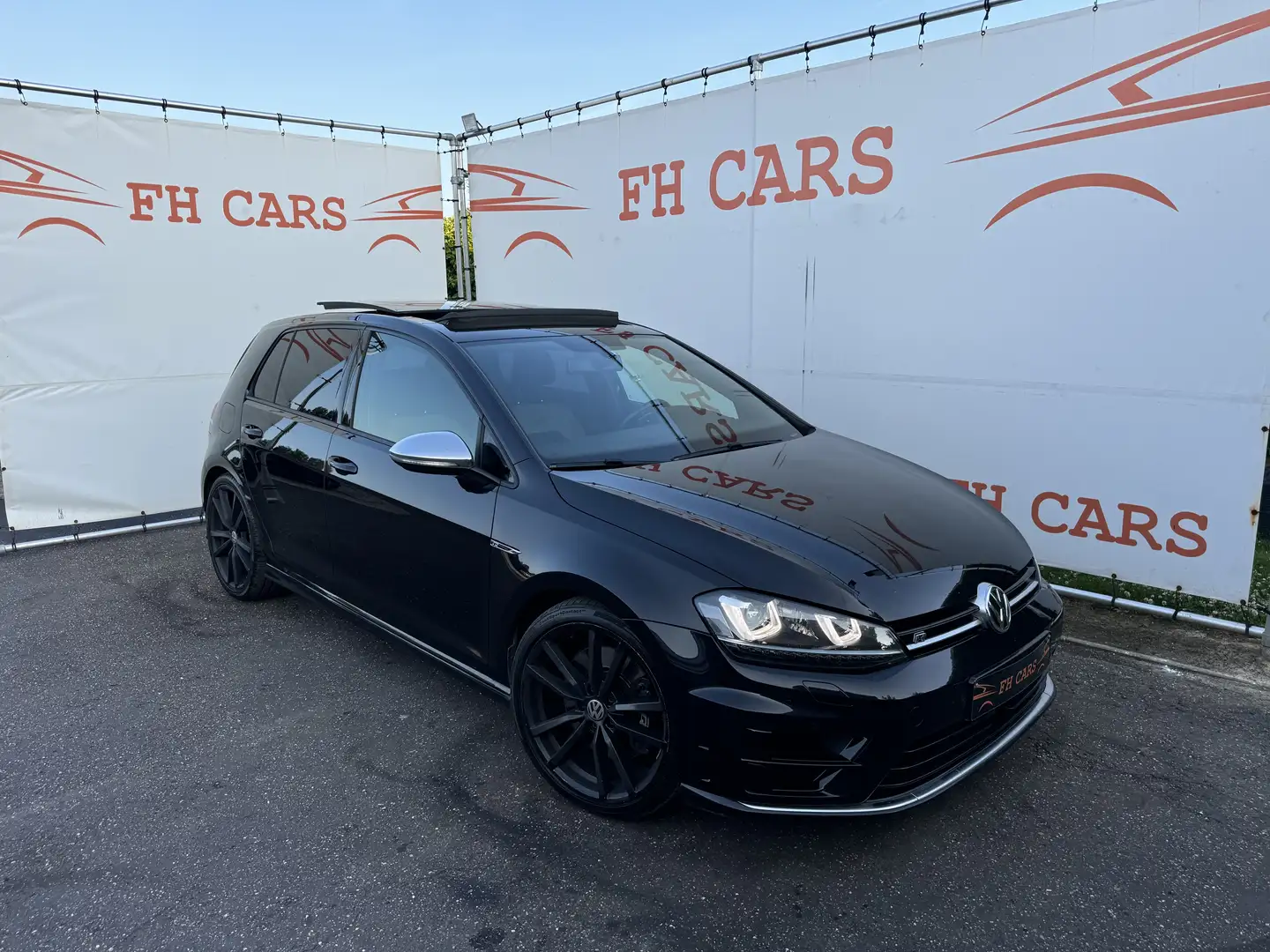 Volkswagen Golf 2.0 TSI 4Motion DSG *PANORAMIC*LED*PRETORIA 19''* Zwart - 1