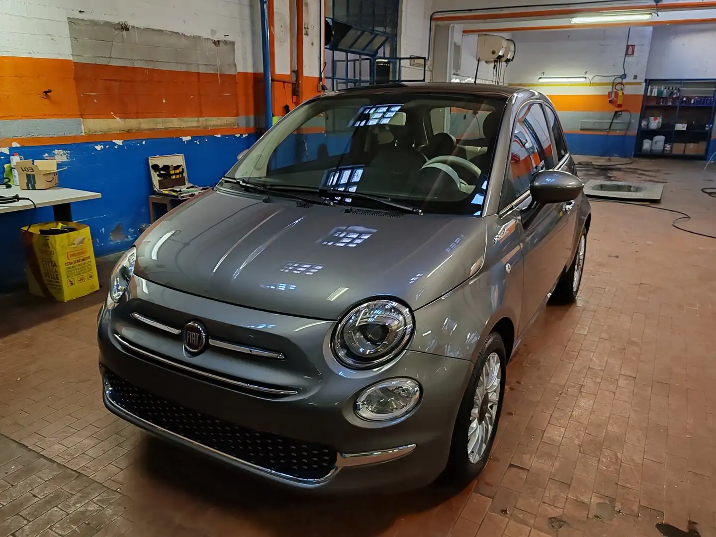 Fiat 500 1.0 Hybrid 70cv Dolcevita 36 Rate da 162,95 euro Grigio - 1