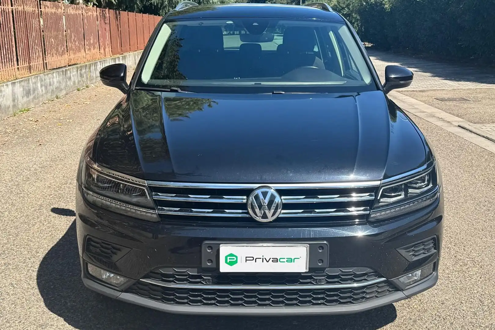 Volkswagen Tiguan Tiguan 2.0 TDI SCR DSG 4MOTION Business BMT Schwarz - 2