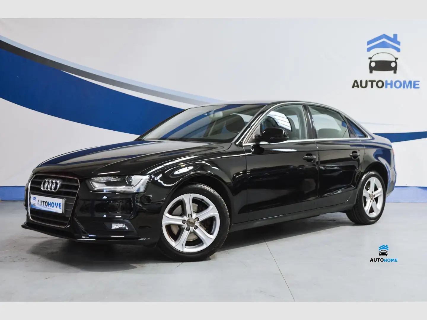 Audi A4 2.0 TDI 150cv Noir - 1
