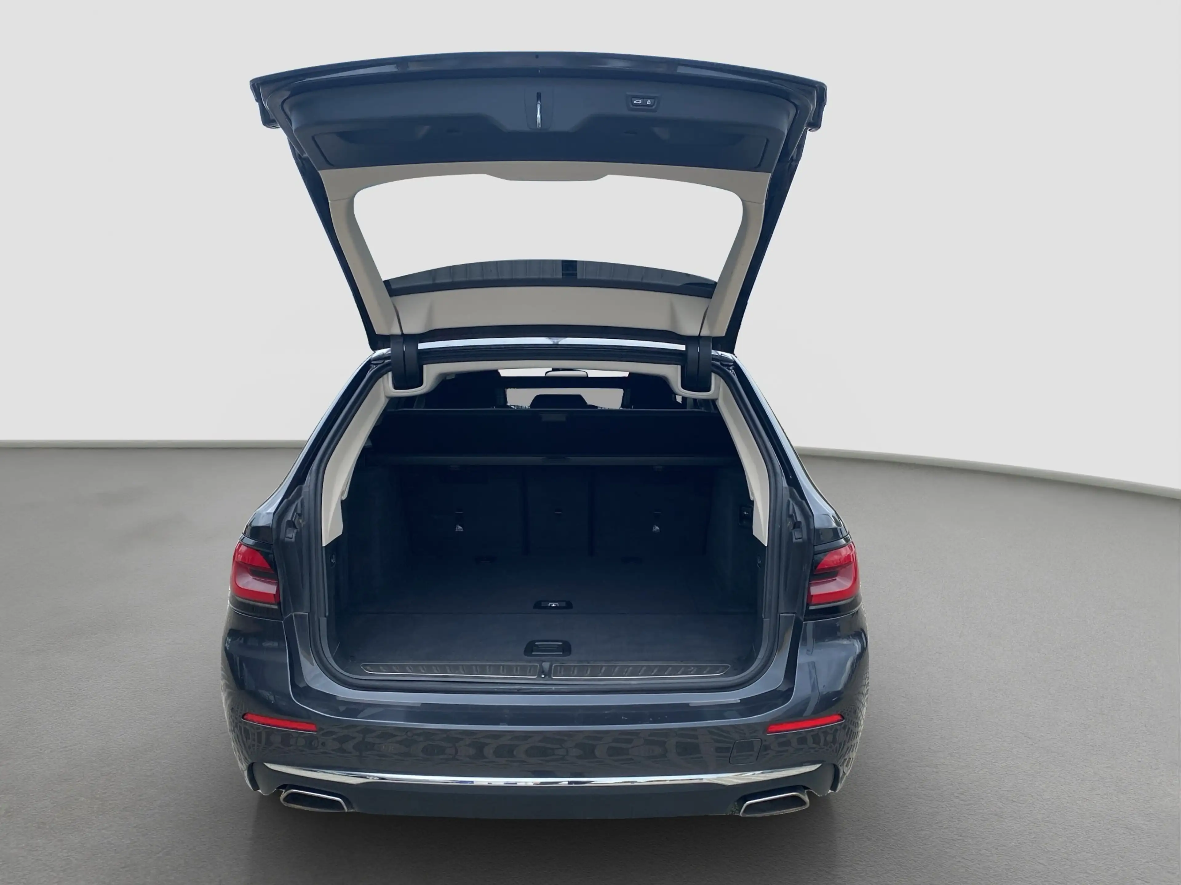 BMW 540 d xDrive Touring Luxury Line Laser Pano StHzg — photo 10
