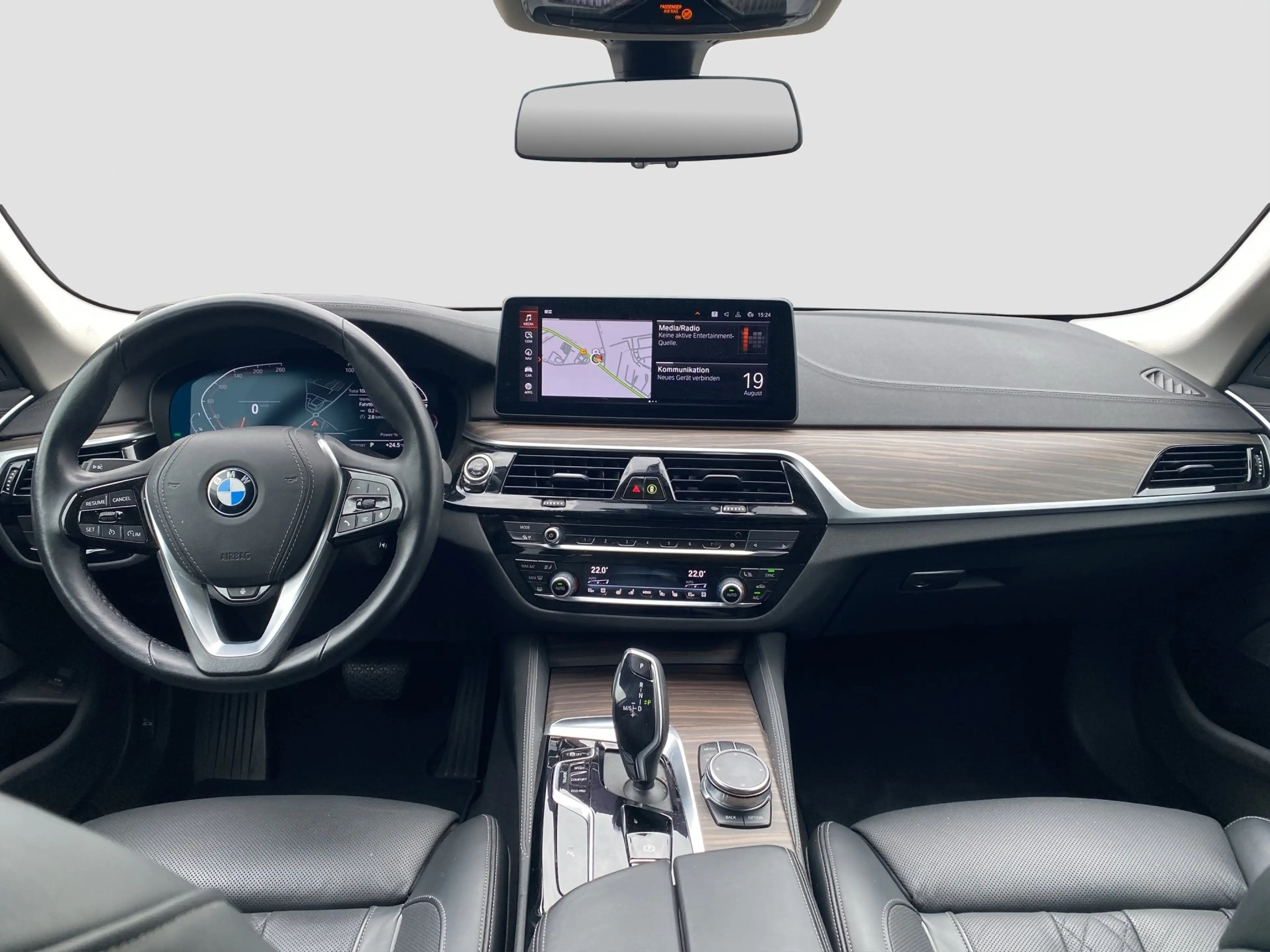 BMW 540 d xDrive Touring Luxury Line Laser Pano StHzg — photo 12