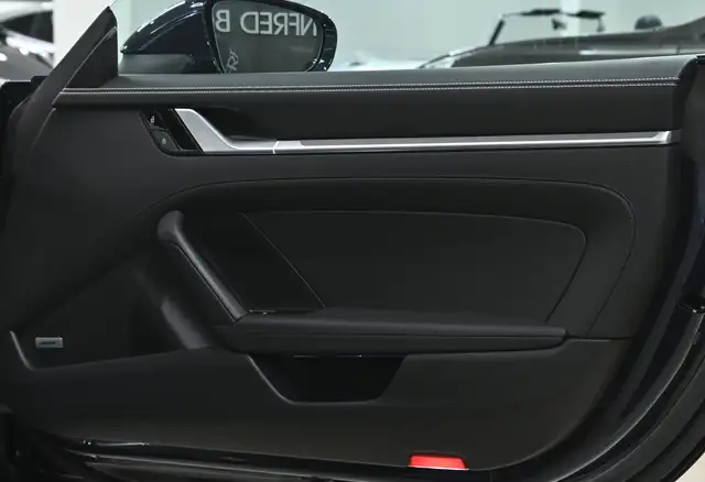 Porsche 992 911 Turbo Coupe PDK Modell 992 Ansicht 6