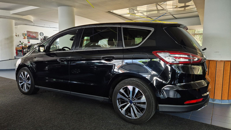 Ford S-Max Titanium/8xAlu/LED/Navi/Pano/RFK/Spur/Temp — photo 8