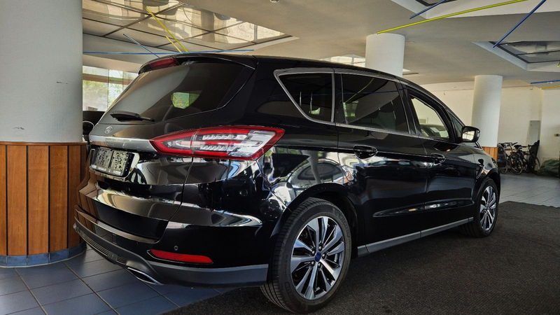Ford S-Max Titanium/8xAlu/LED/Navi/Pano/RFK/Spur/Temp — photo 5