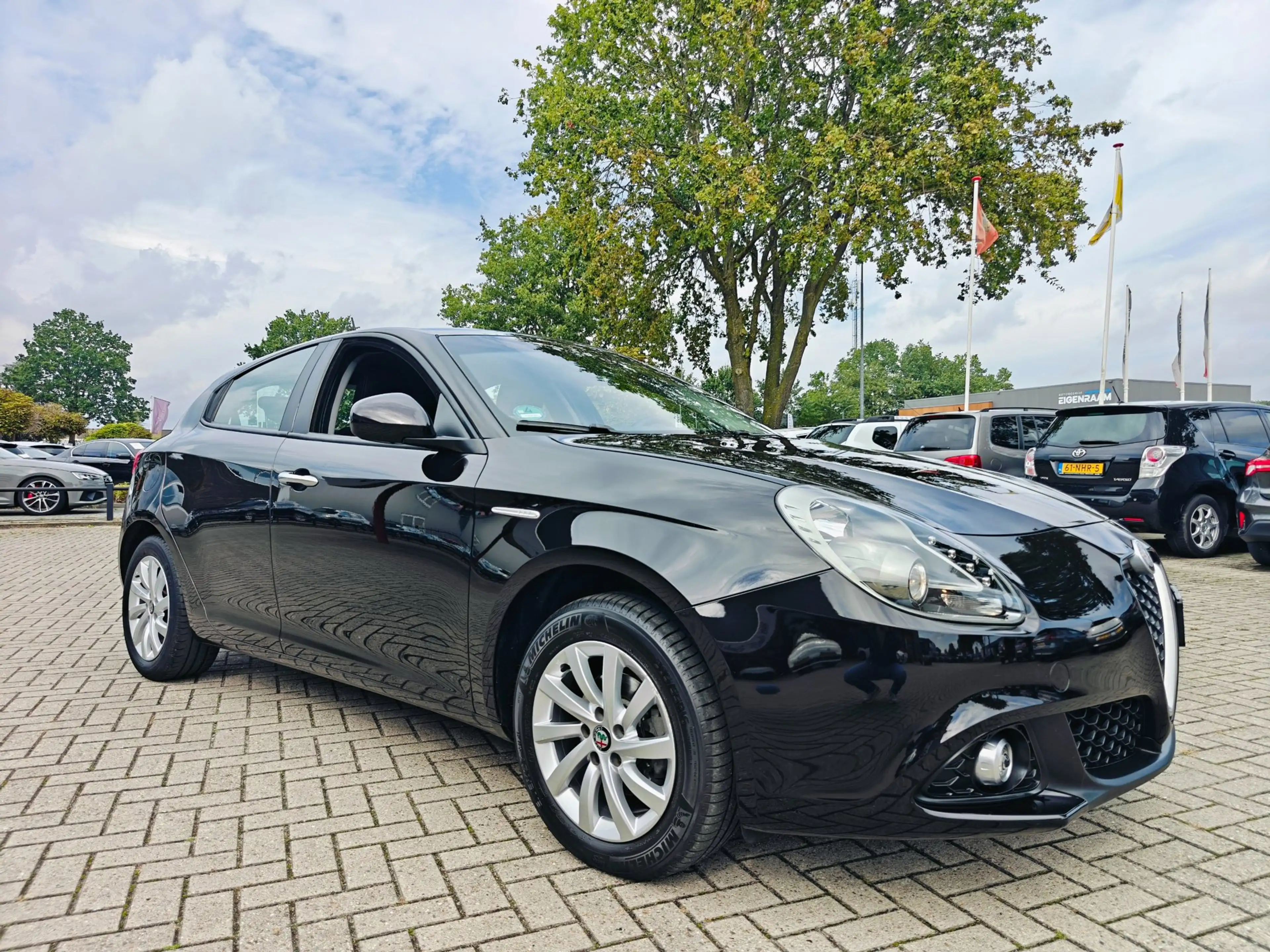 Alfa Romeo Giulietta 1.4 Turbo — photo 5