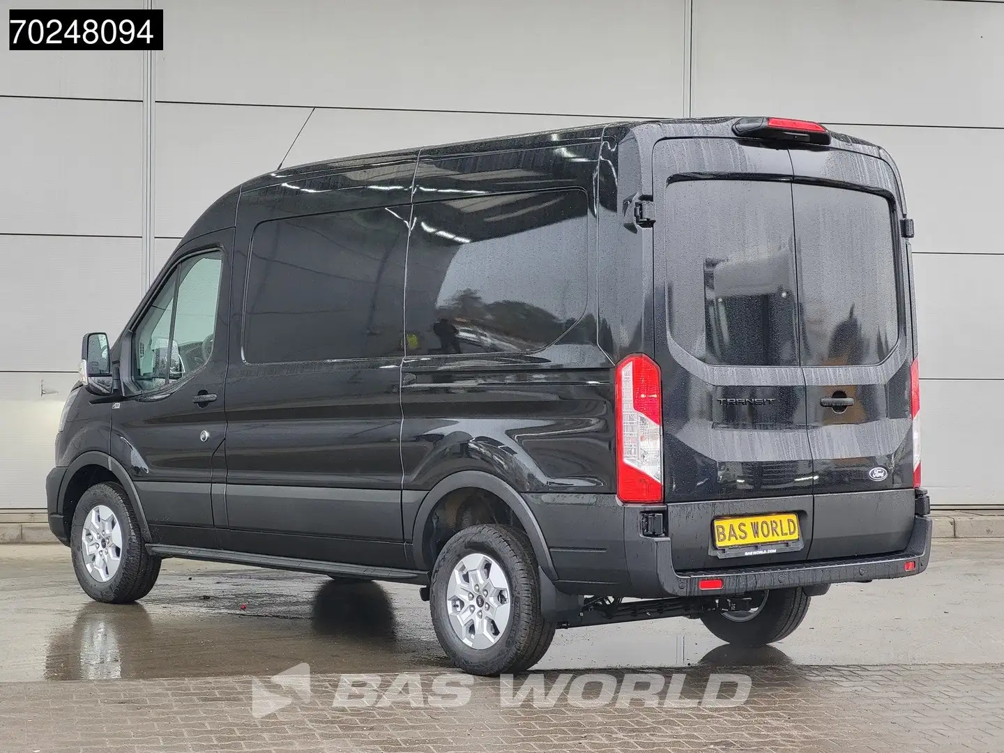 Ford Transit 165pk Nieuw Model Limited L2H2 Automaat CarPlay Xe Zwart - 2