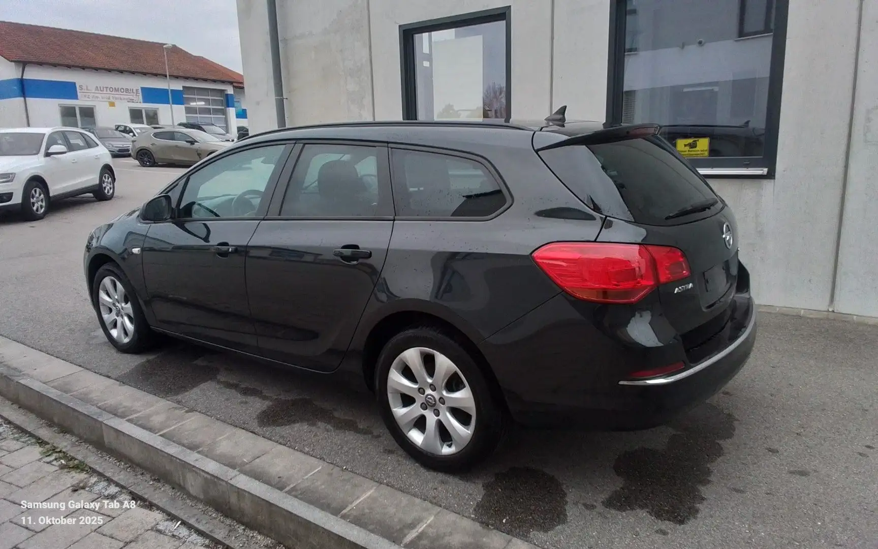 Opel Astra J Sports Tourer Style Noir - 2