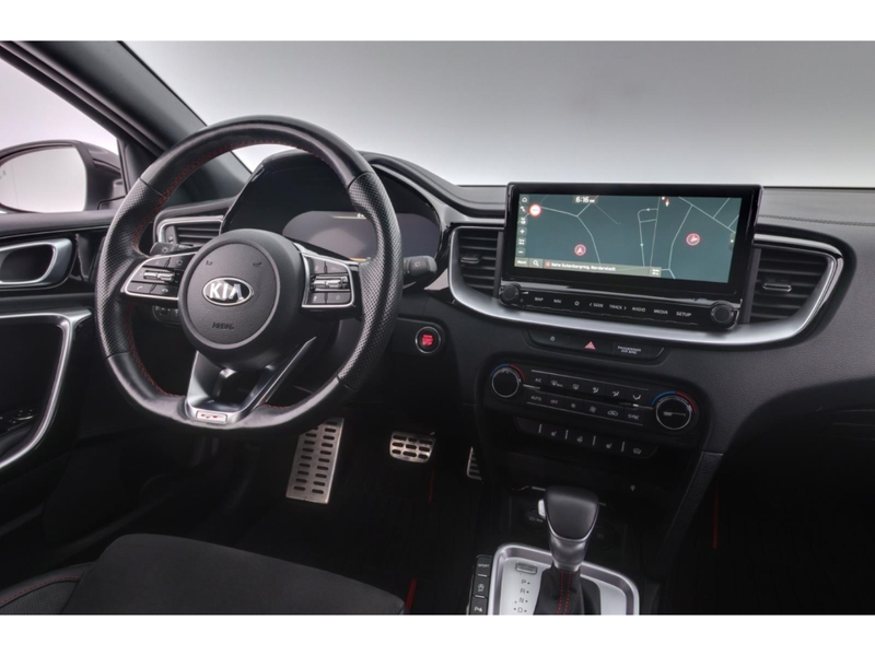 Kia ProCeed / pro_cee'd 1.6TGDI SW Aut.GT+LED+NAVI+KAMERA+TEMPO — photo 12