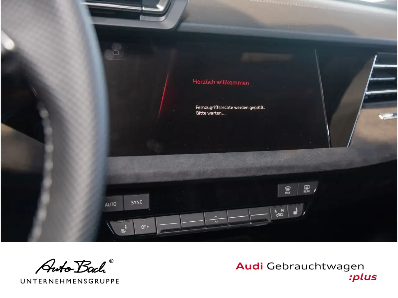 Audi A3 35TFSI Stronic S-Line-Interieur Hu 13