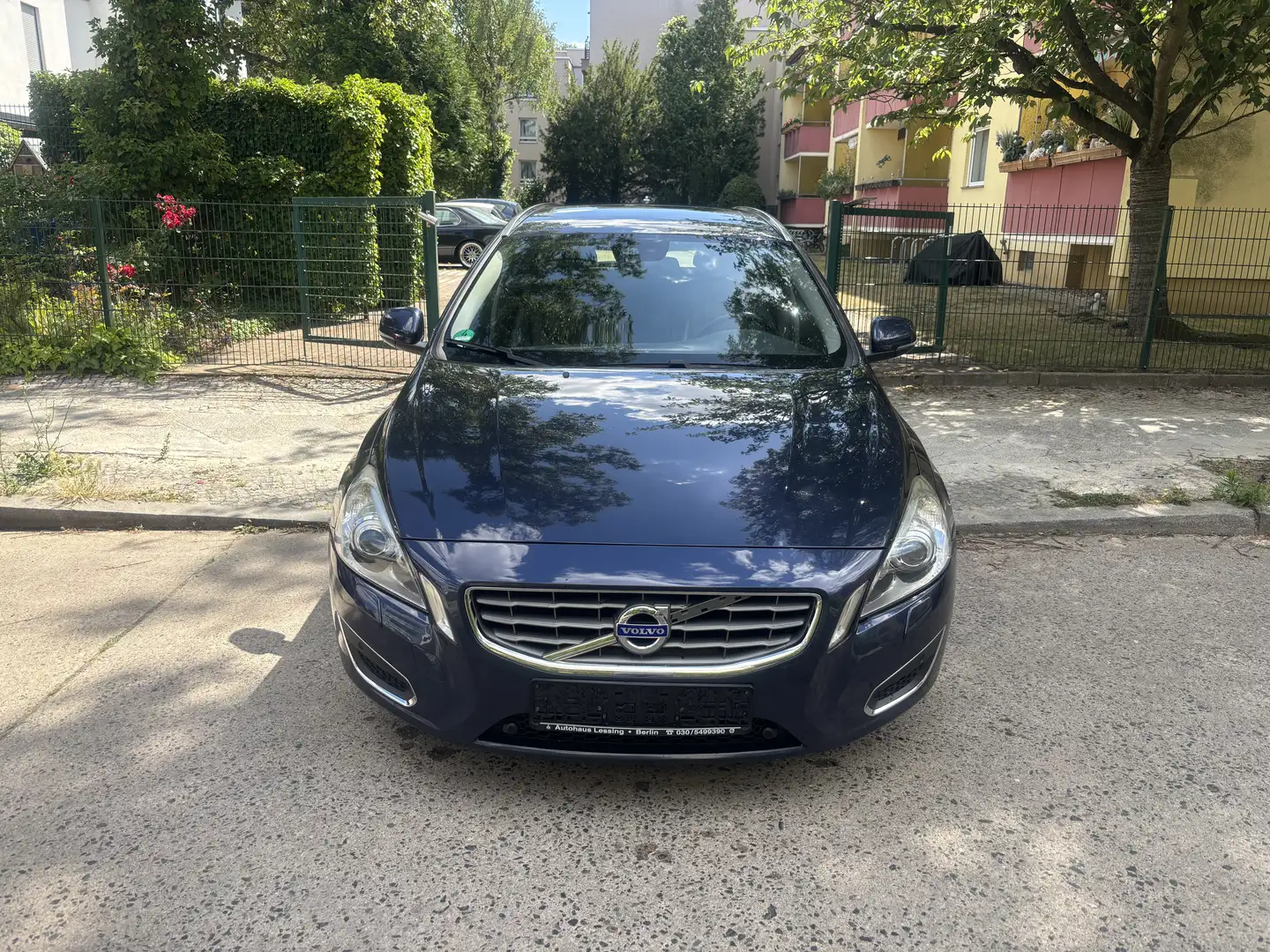 Volvo V60 D5 AWD Geartronic Momentum - 1