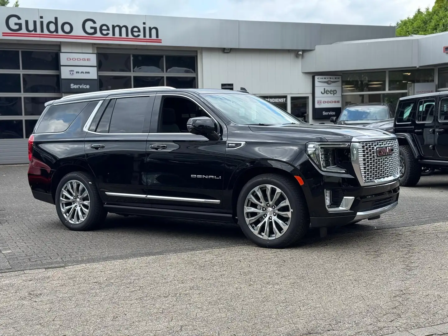 GMC Yukon Denali 6.2l V8 + 3 Jahre Garantie Schwarz - 2