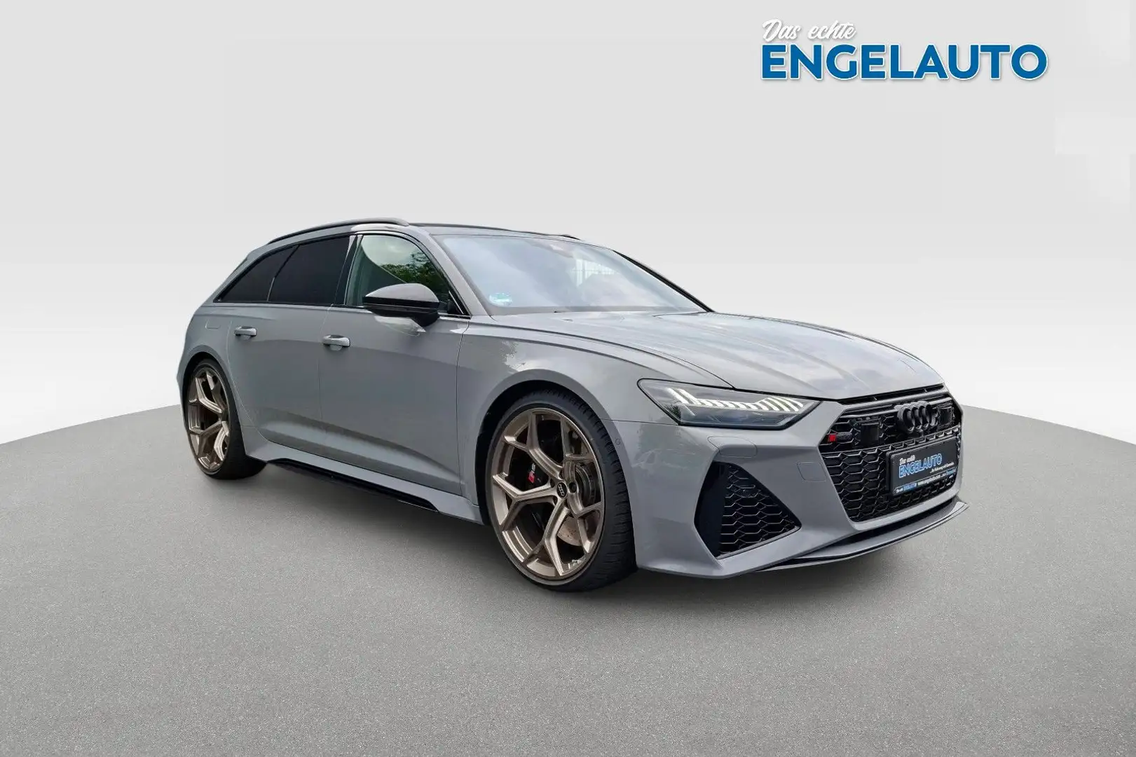 Audi RS6 RS 6 Avant 4.0 TFSI quattro Performance PANO AHK Grau - 1