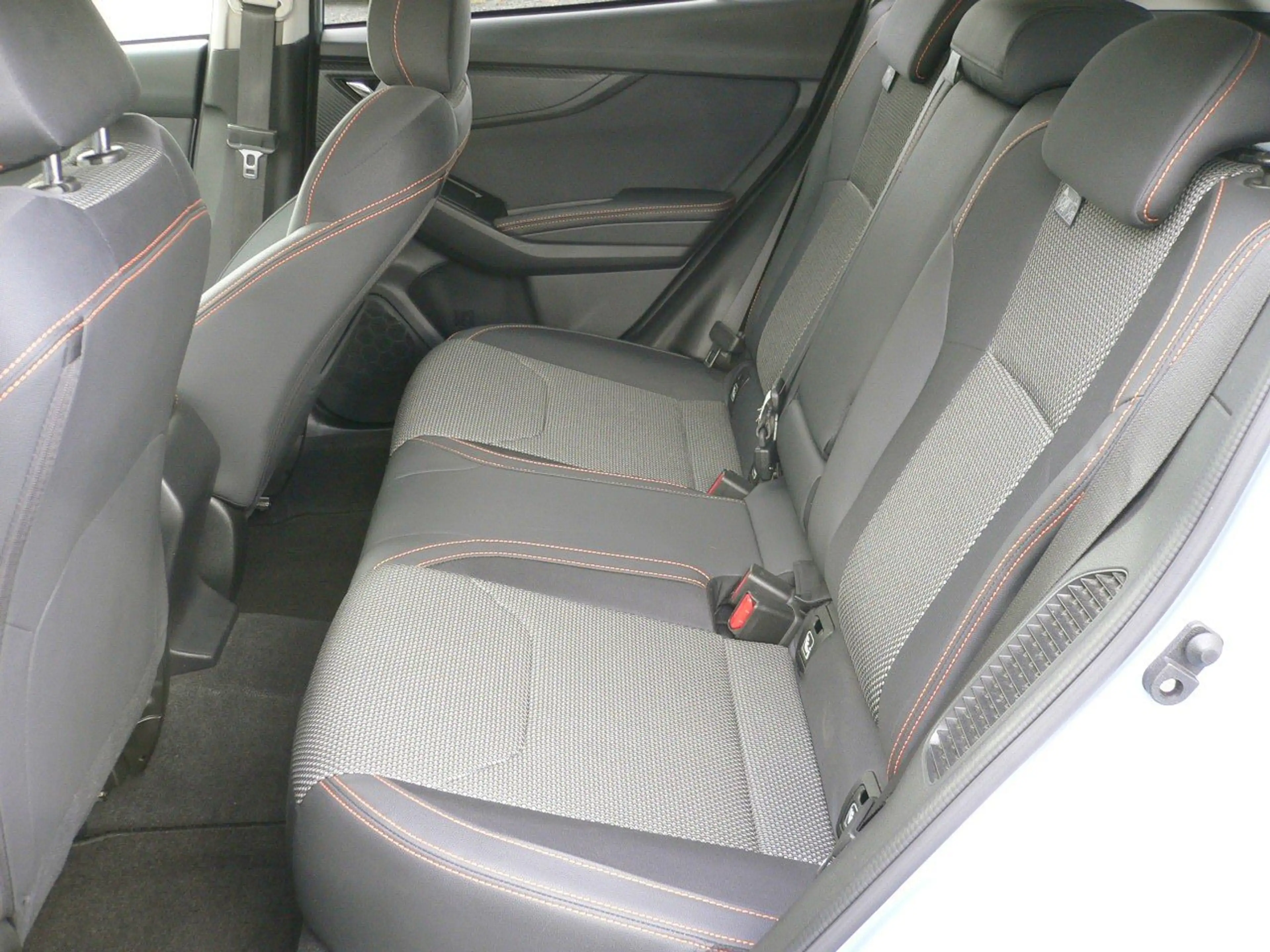 Subaru XV 2.0ie Comfort Lineartronic — photo 11
