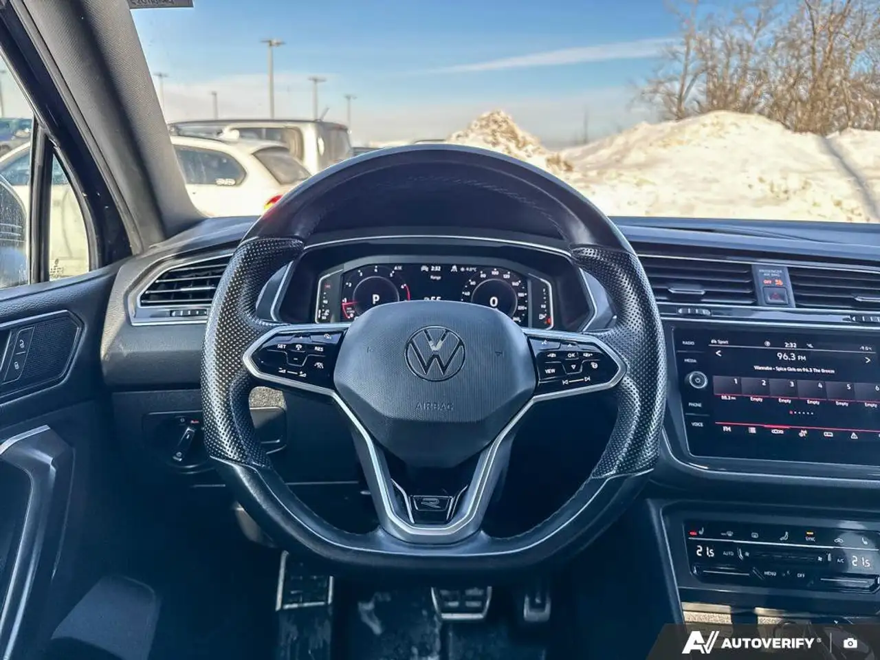 Volkswagen Tiguan снимка Volkswagen Tiguan
