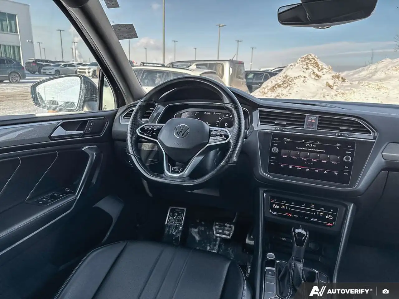 Volkswagen Tiguan снимка Volkswagen Tiguan