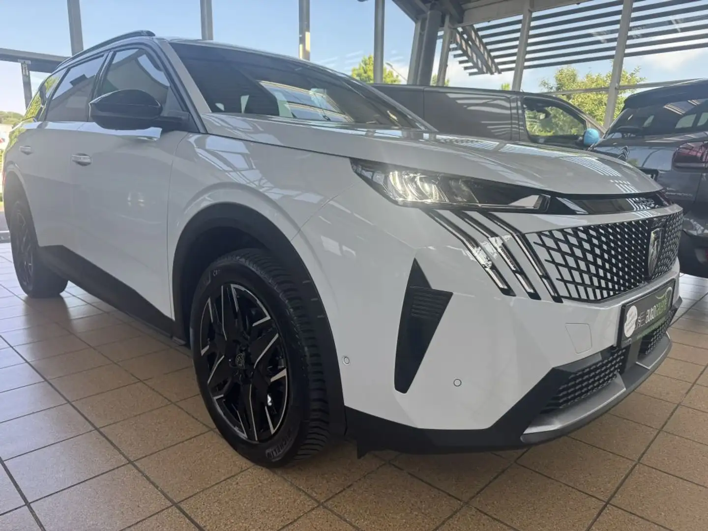 Peugeot 5008 Hybrid 136 e-DSC6 Allure Wit - 1