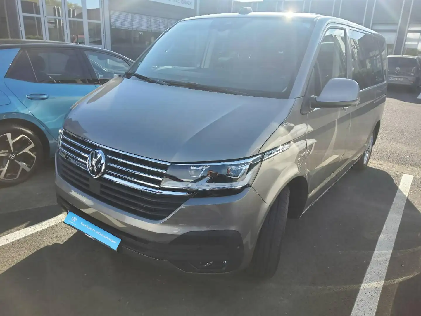 Volkswagen T6.1 Multivan Comfortline 2.0TDI 4M DSG/ACC, AHK Beige - 2