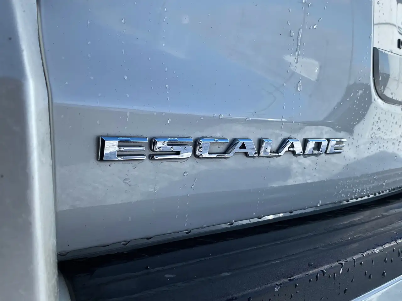Cadillac Escalade снимка Cadillac Escalade
