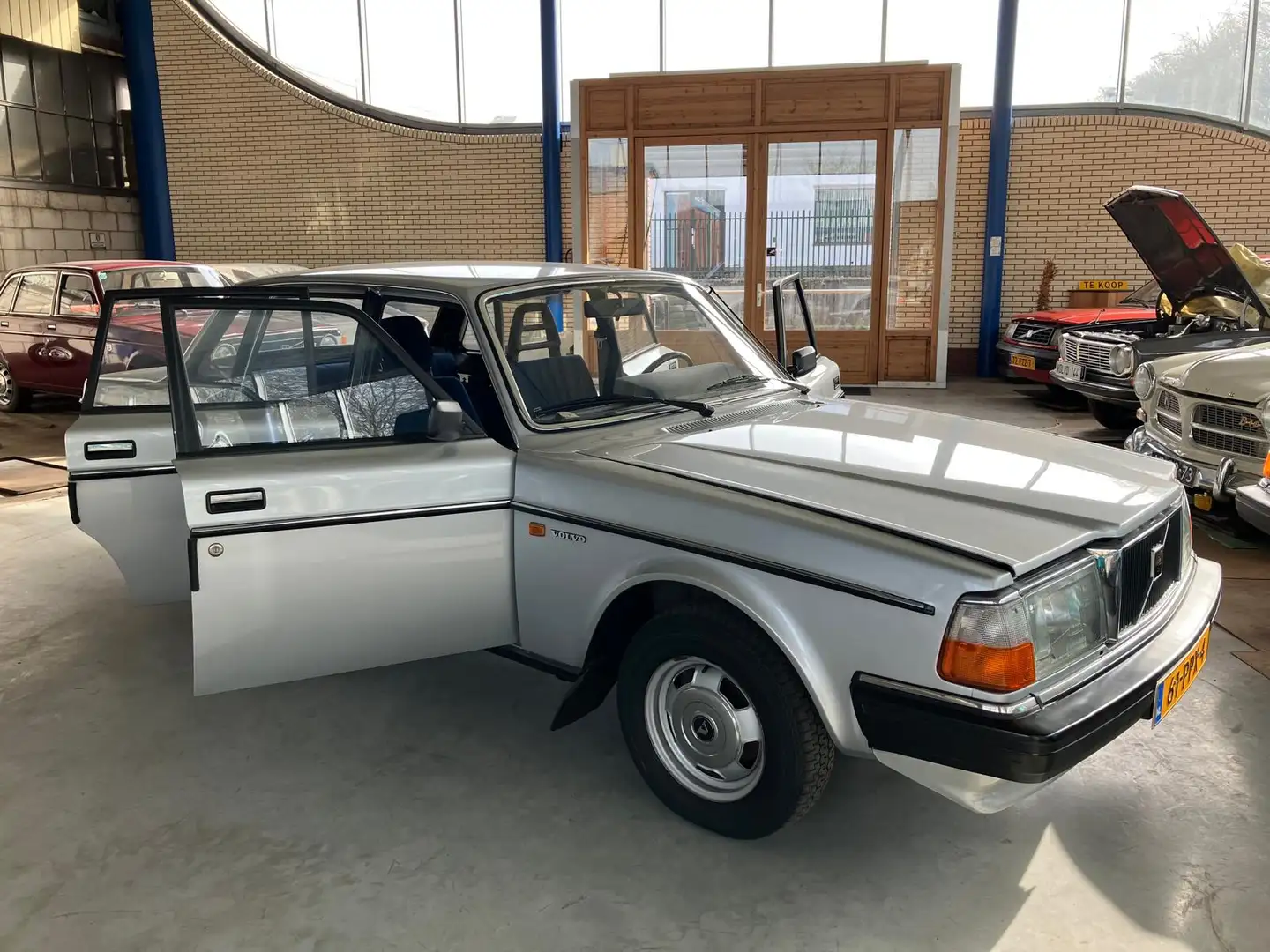 Volvo 240 240 2.3 GL Gris - 1