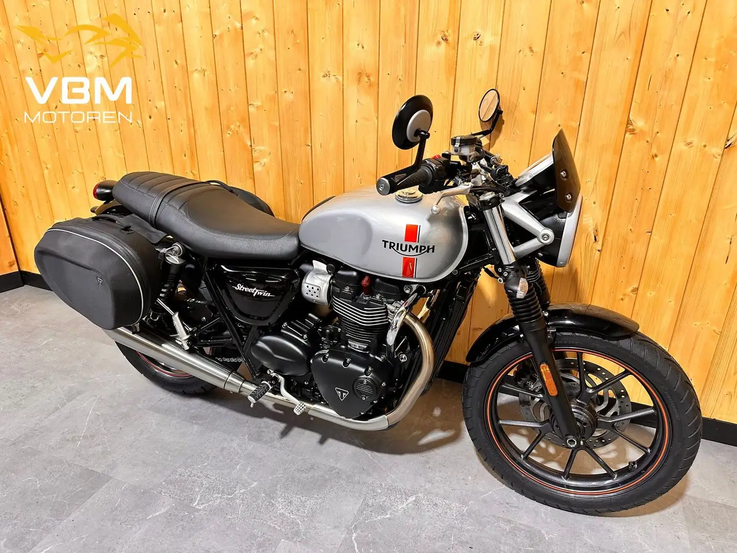 Triumph Street Twin Gris - 2