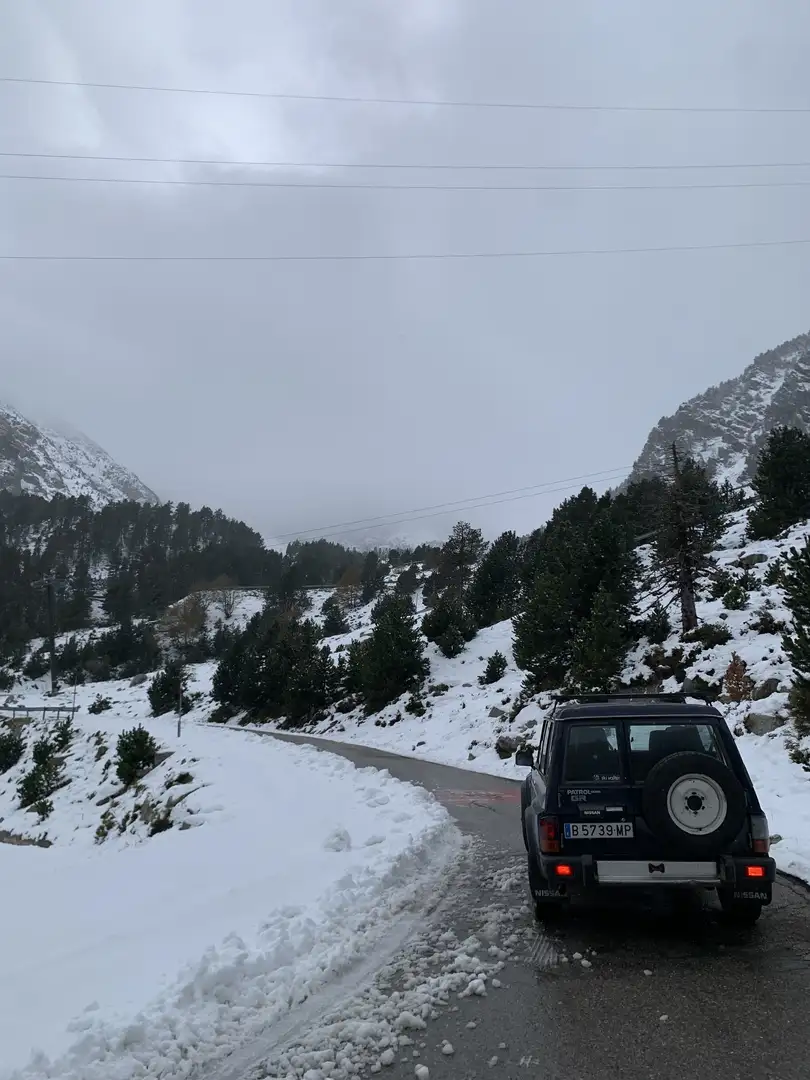 Nissan Patrol Corto TD Top Line 6 cil - 2