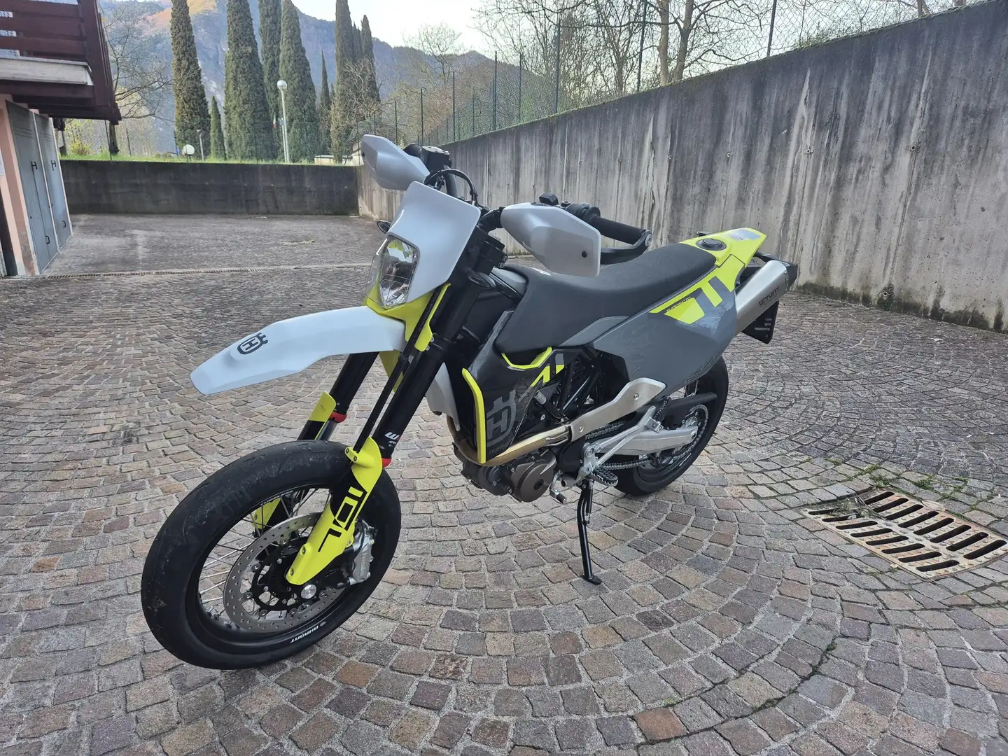 Husqvarna 701 Supermoto superMoto 701 Blanc - 2